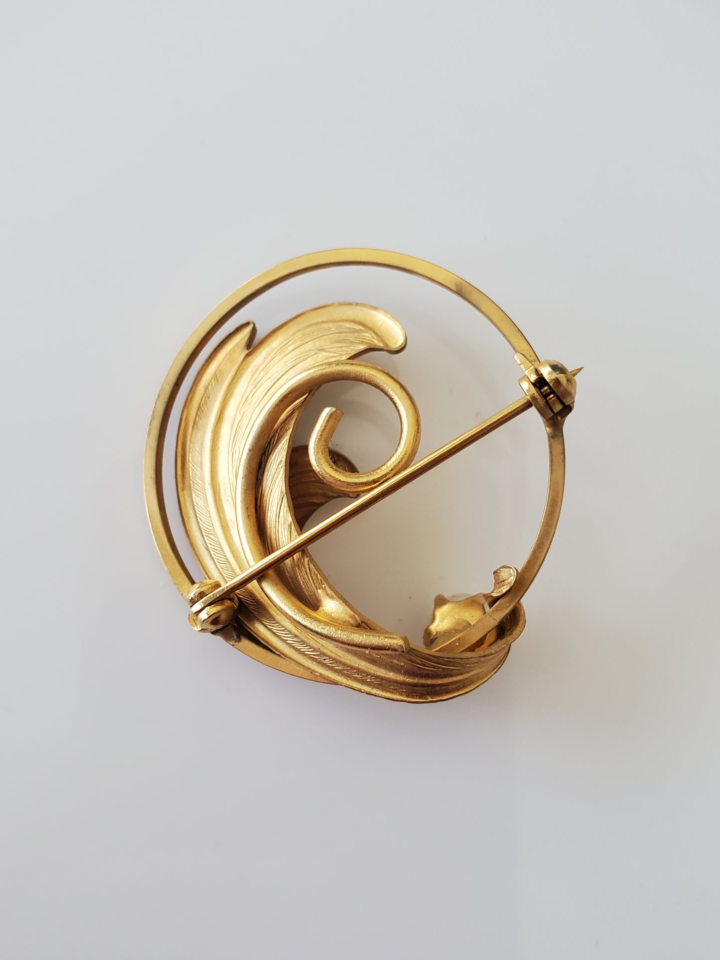 Vintage Gold-fill Feather with Cultured Pearl Round Brooch Pin