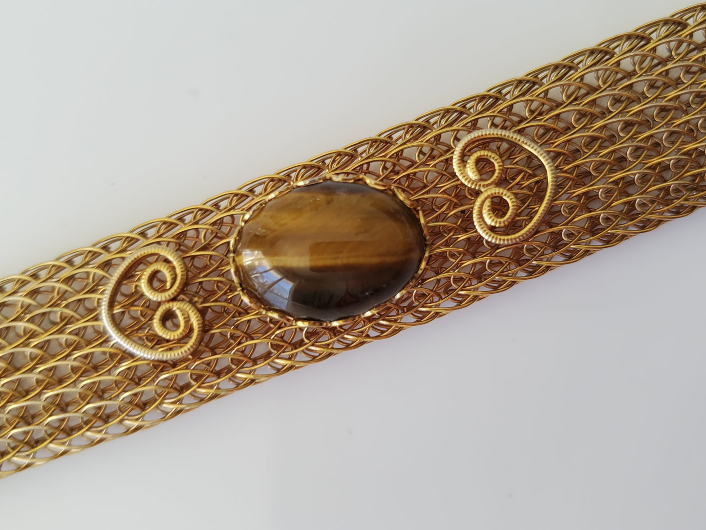 Vintage Mid-Century Gold-tone Mesh Bracelet with Faux Tiger-Eye Stone