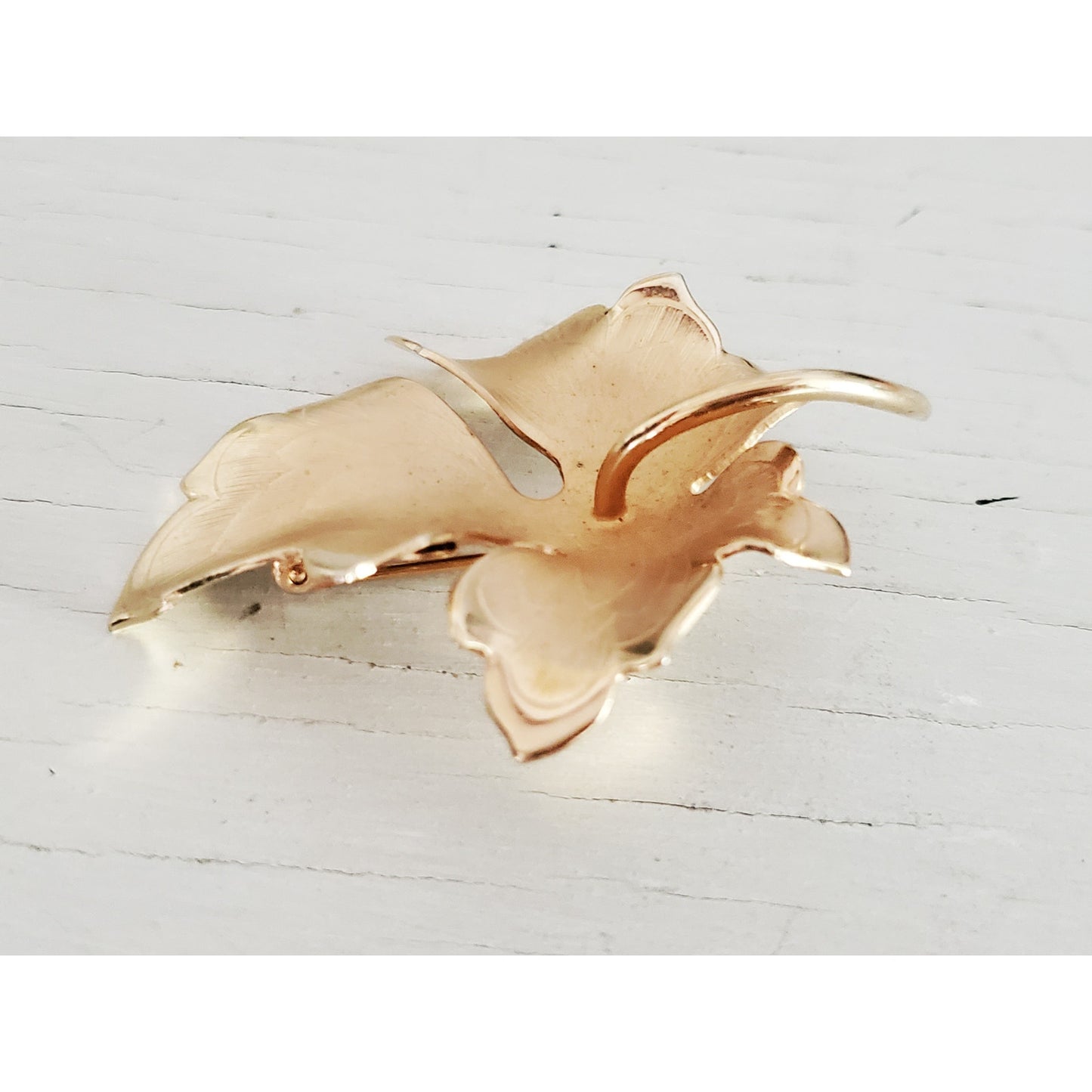 Vintage Giovanni Gold-tone Maple Leaf Brooch