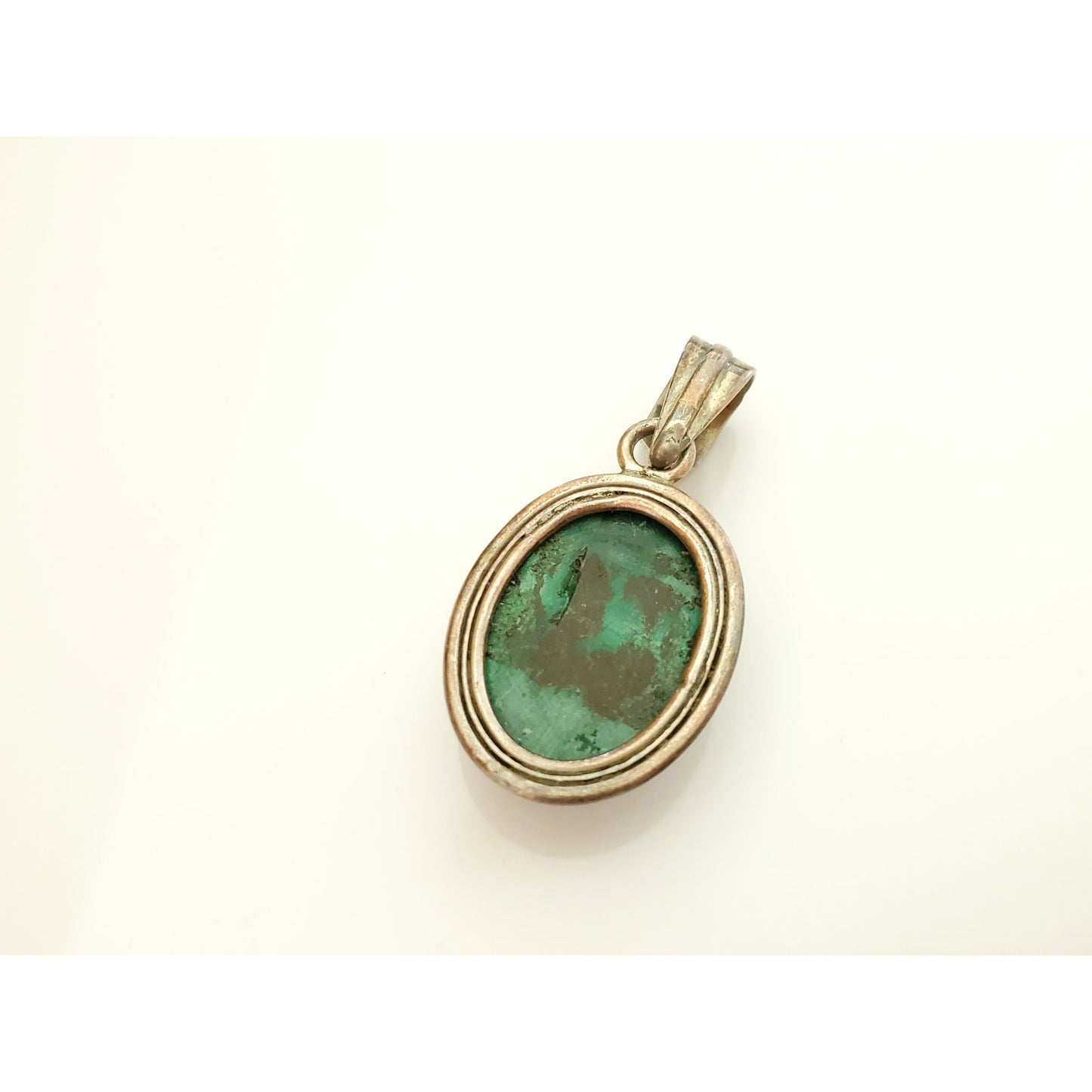 Vintage Sterling Silver Oval Malachite Pendant