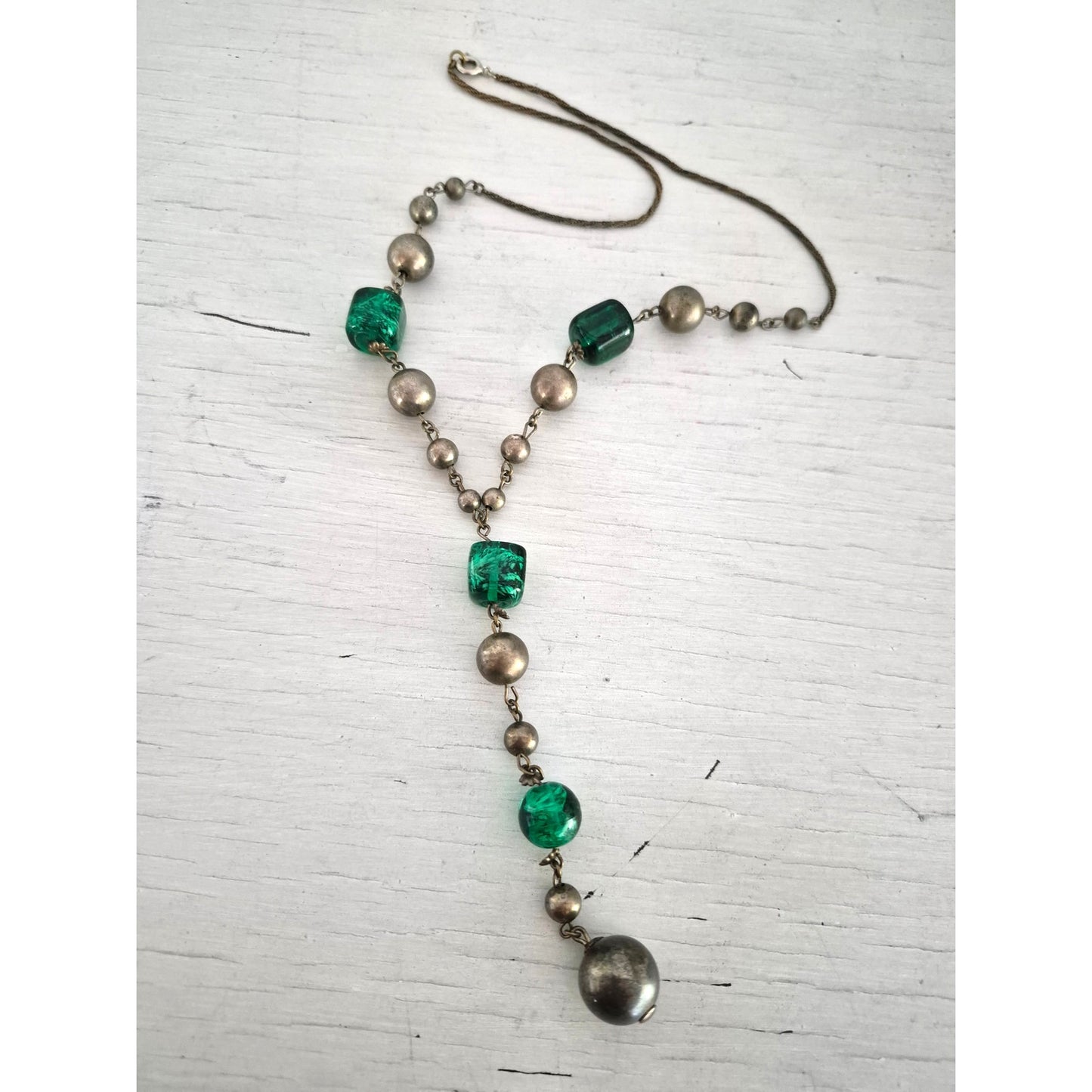Vintage Green Glass and Silver Pearl Lariat Necklace