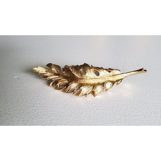 Vintage 1961 Coro Leaf Brooch