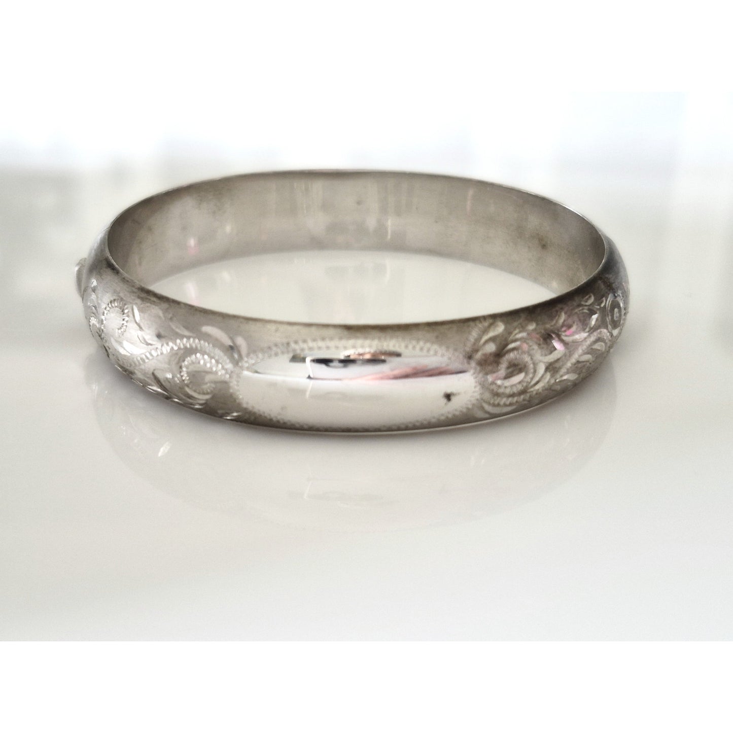 Vintage Marathon Sterling Silver Floral and Swirl Etched Hinged Bangle