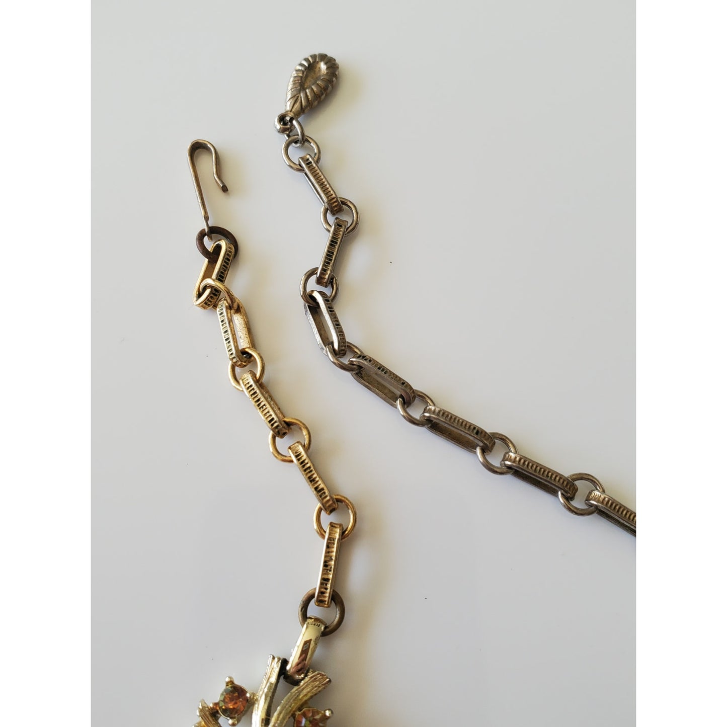 Vintage Lisner Necklace and Earring Set