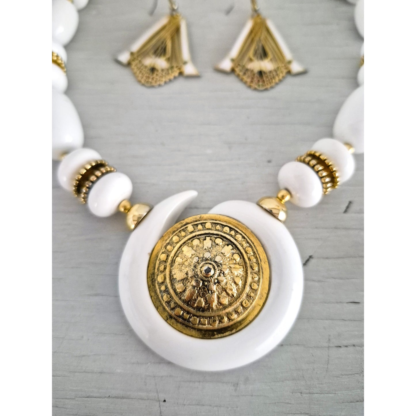 Vintage White and Gold Tone Beaded Necklace and Earring Set