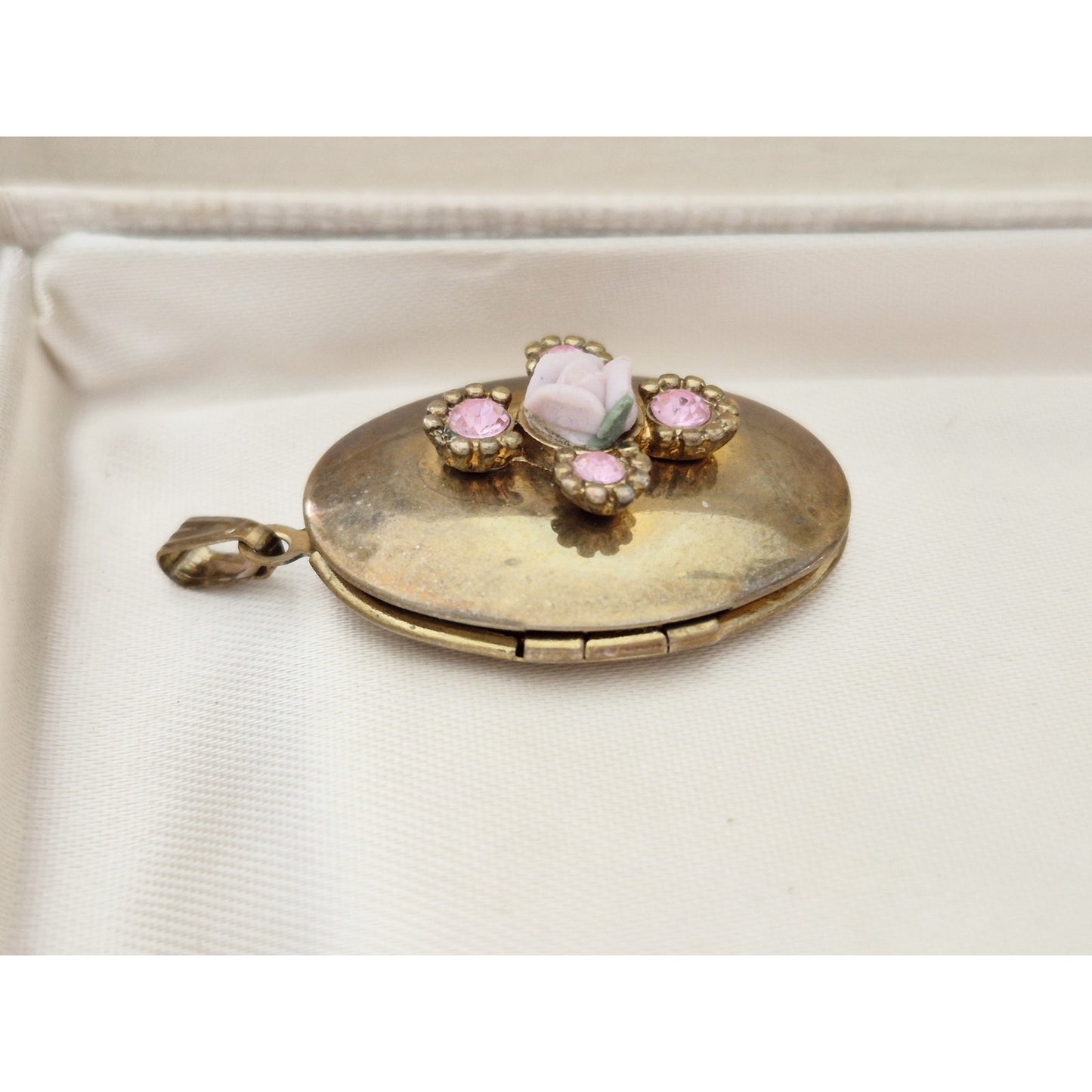 Vintage Gold Tone Oval Pink Roses Rhinestone Locket