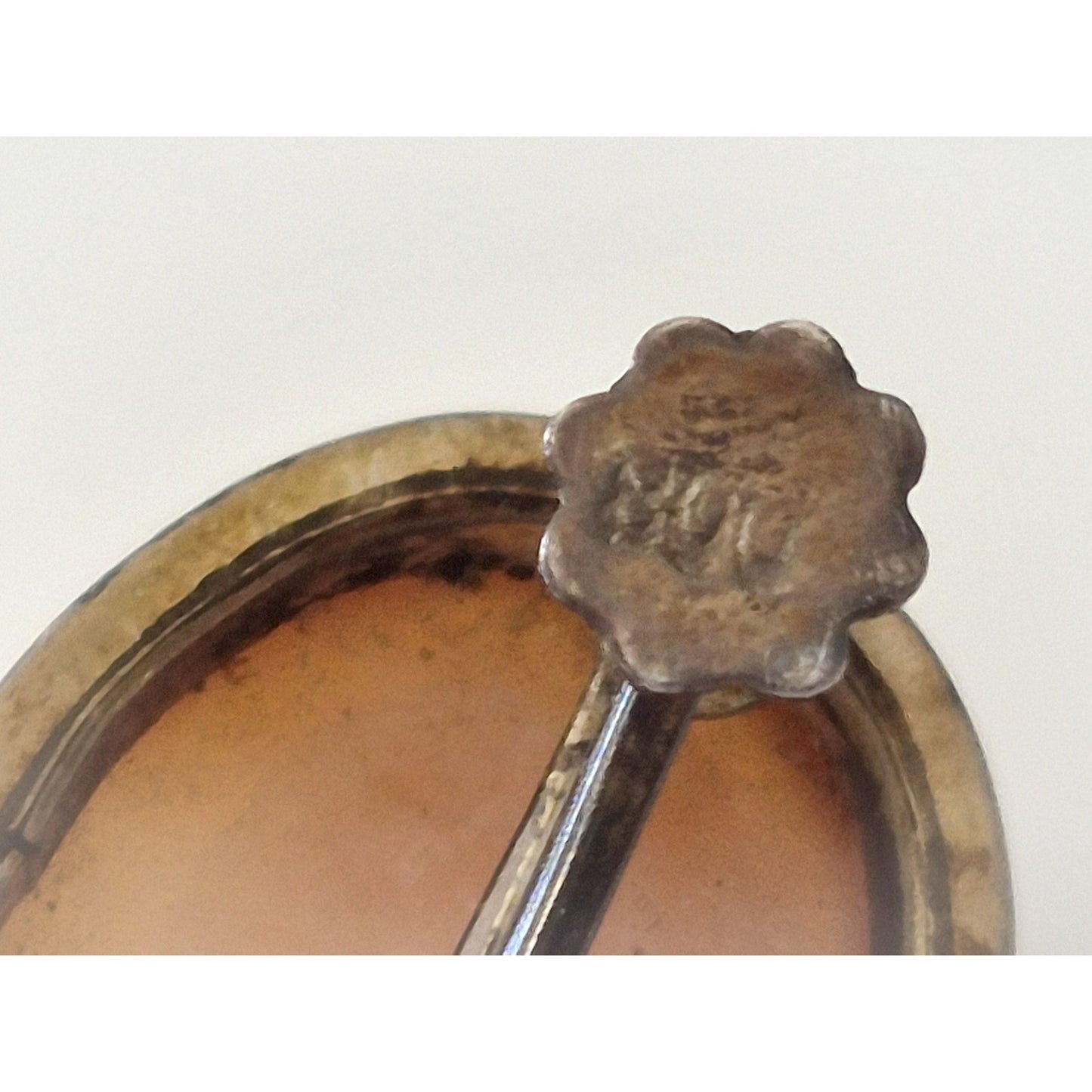 Vintage 800 Silver Victorian Cameo Shell Screw On Earrings