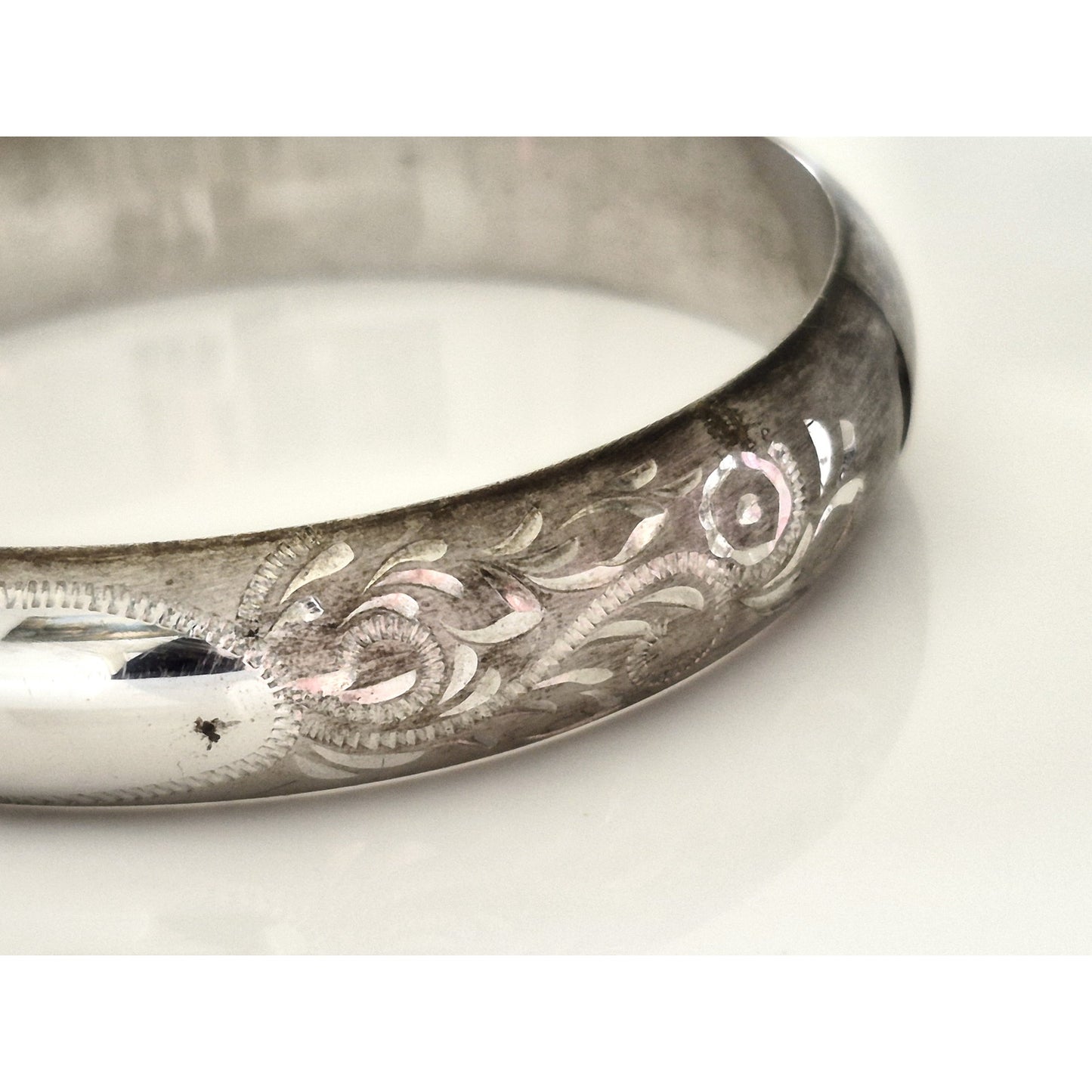 Vintage Marathon Sterling Silver Floral and Swirl Etched Hinged Bangle