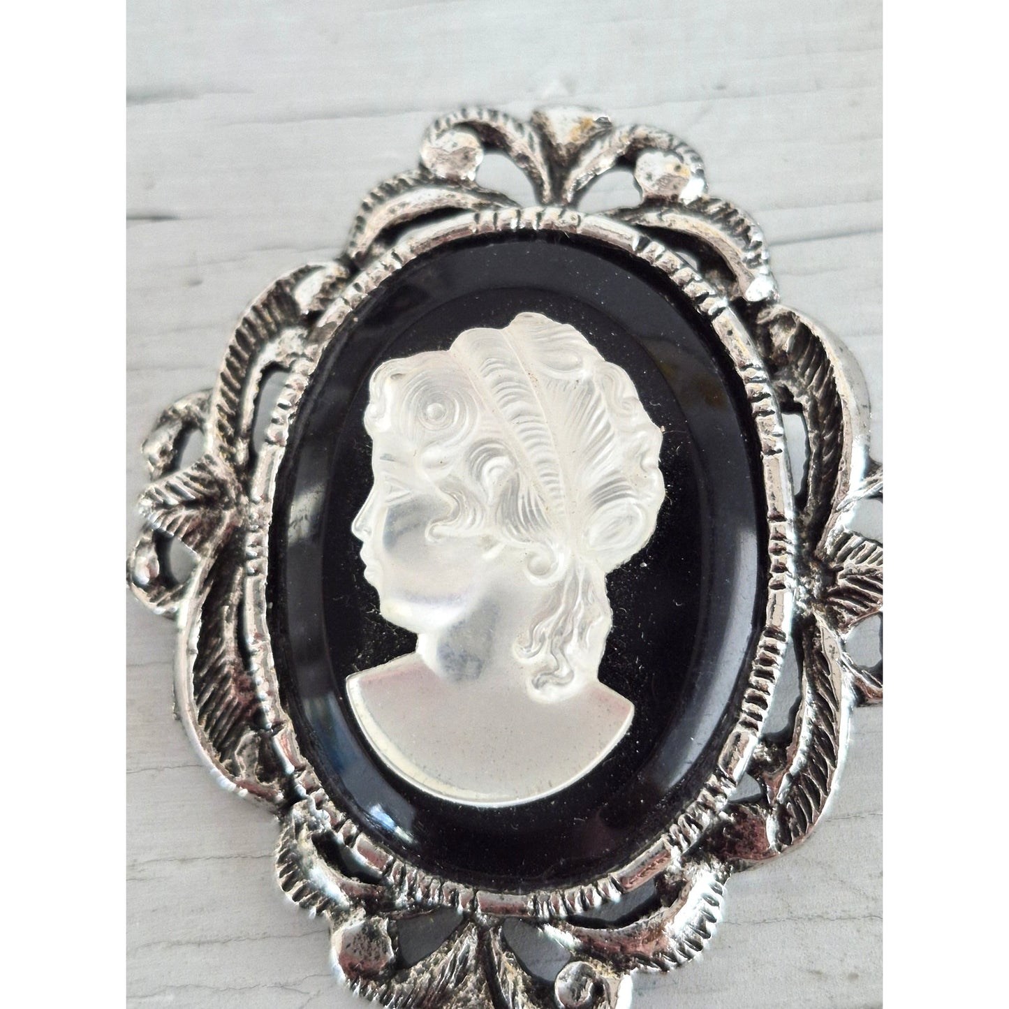 Vintage Black Glass and Mother of Pearl Cameo Brooch