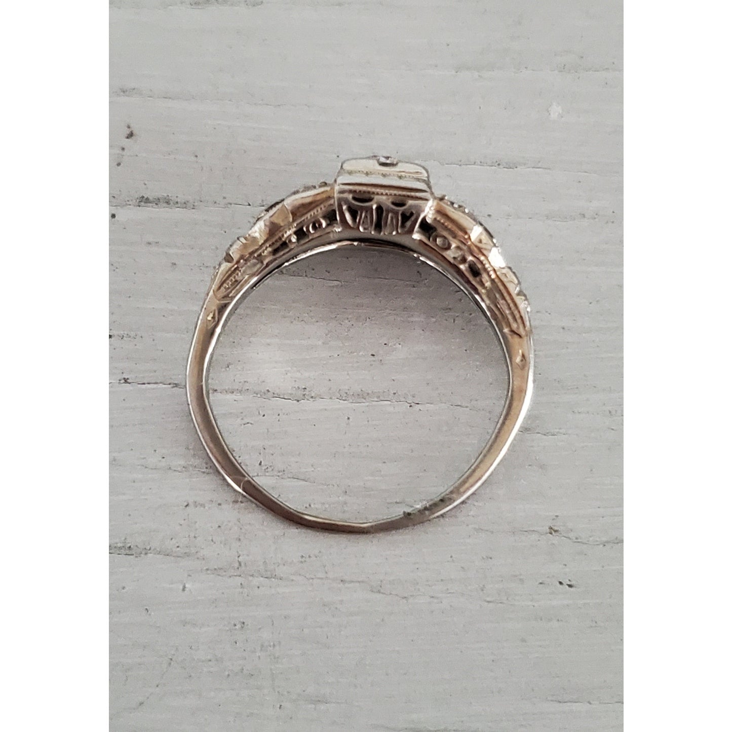 Vintage 1920s Art Deco 14K White Gold Diamond Ring