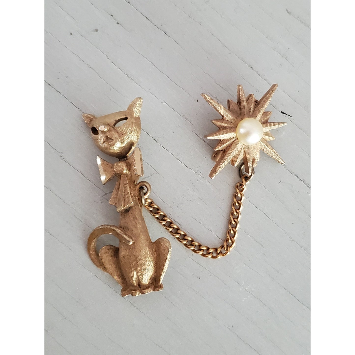 Vintage MCM Cat Star Burst Sweater Chatelaine Brooch Pin