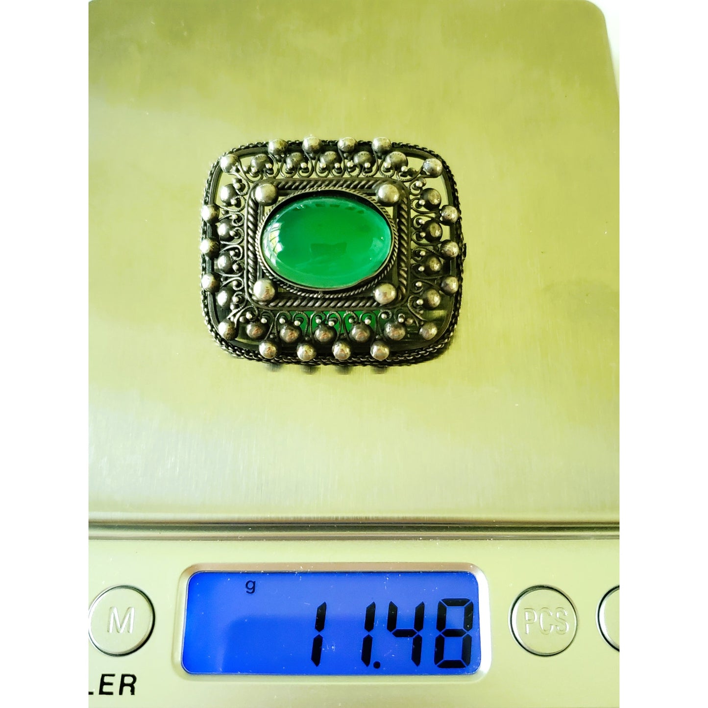 Vintage Green Carbochon Stone 800 Silver Brooch