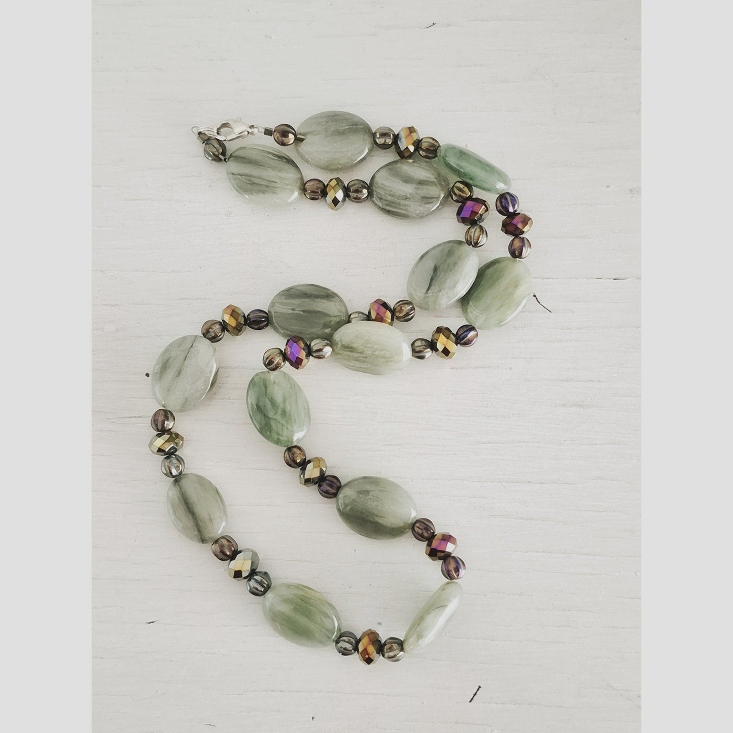 Vintage Green Glass Bead Necklace