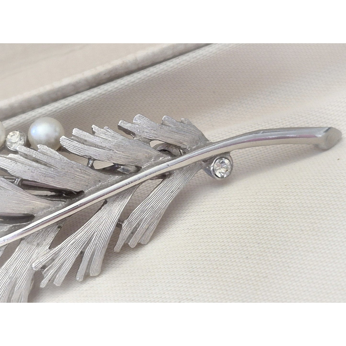 Vintage Mid-century Silver Leaf Faux Pearl Brooch