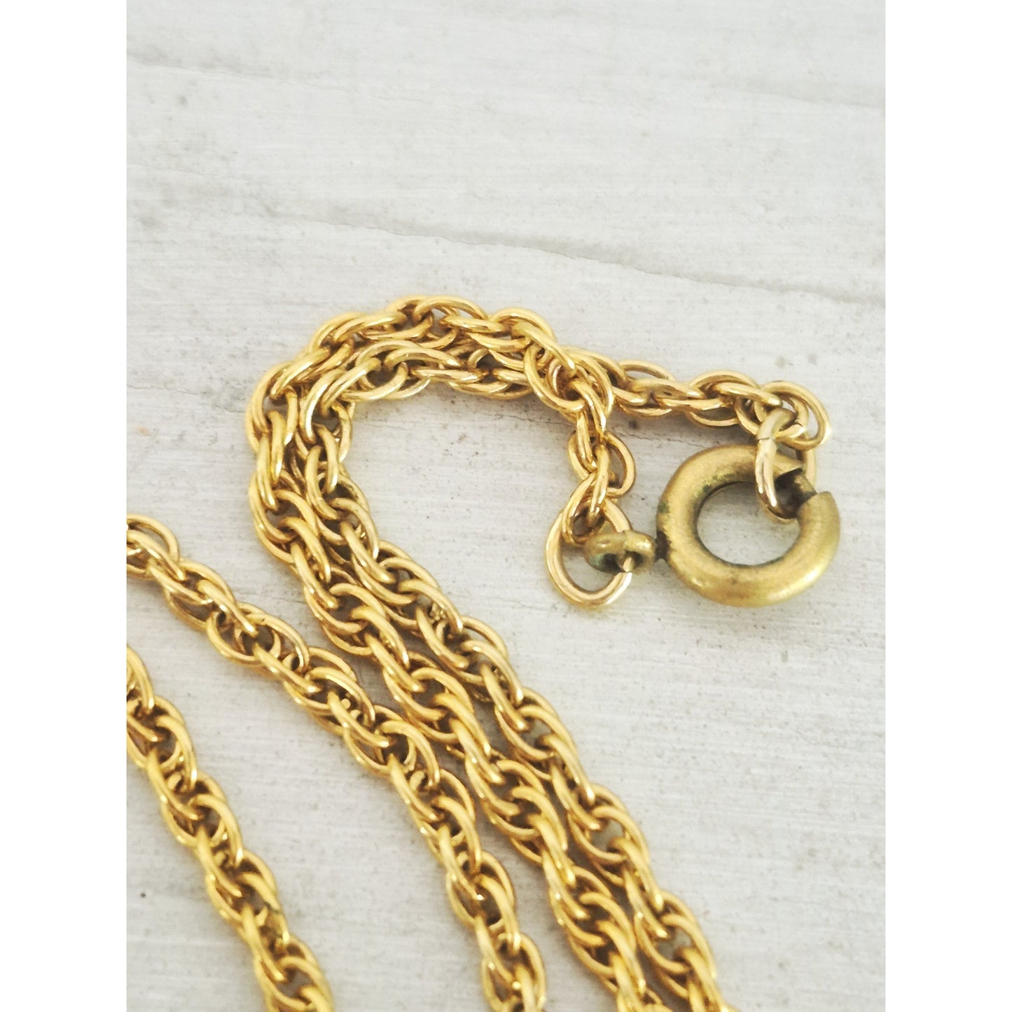 Vintage Gold-tone Spinning Fob Pendant Necklace