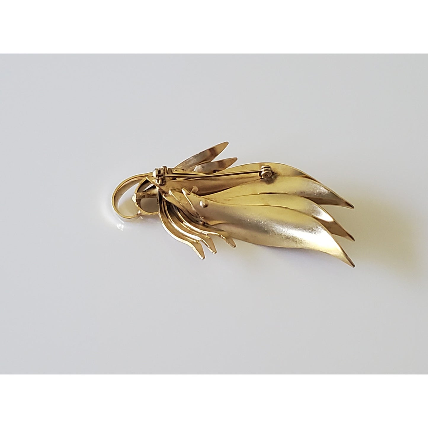 Vintage Mid Century Gold Tone Feather Brooch and Earring Set