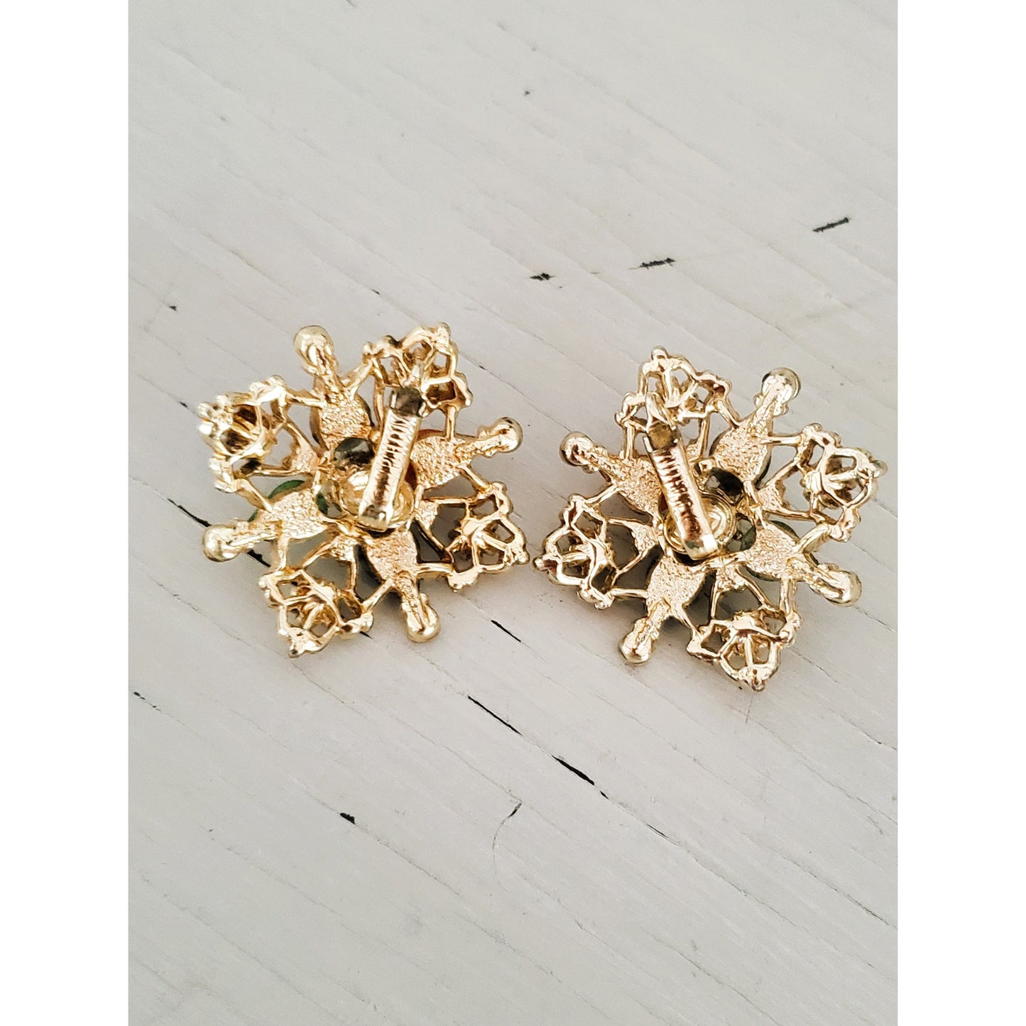 Vintage Sarah Coventry Gold Tone Necklace and Earring Set