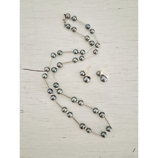14K White Gold Tahitian Pearl Necklace with Faux Pearl Earrings