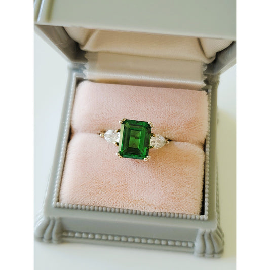Vintage Green Stone and CZ Sterling Silver Ring