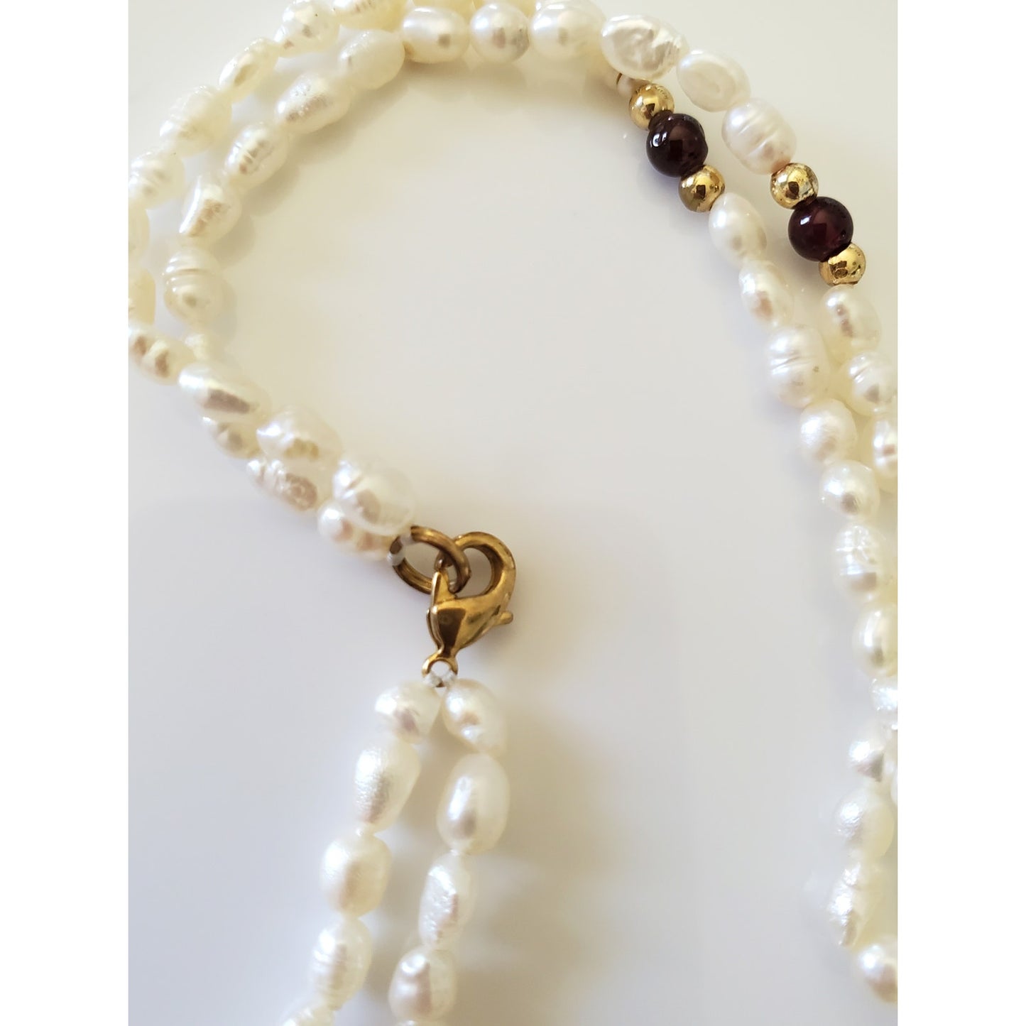 Vintage 18in Rice Pearl and Garnet Bead Necklace