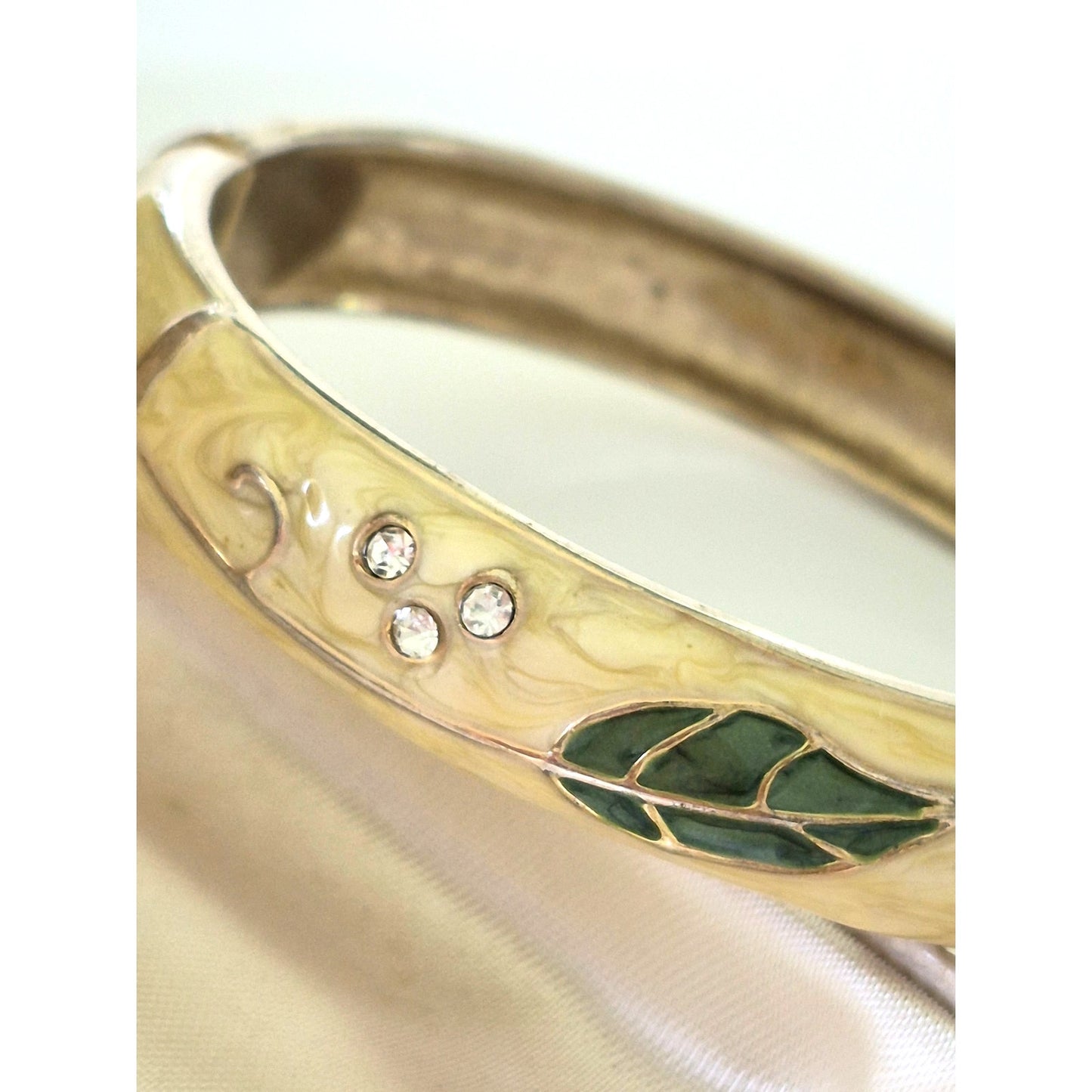 Vintage Green Rhinestone Floral Brooch with Bracelet Set