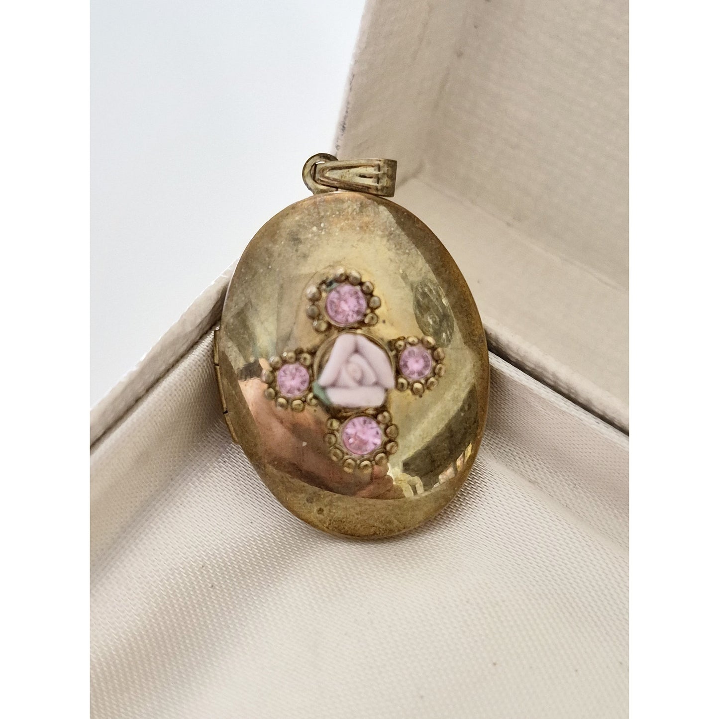 Vintage Gold Tone Oval Pink Roses Rhinestone Locket