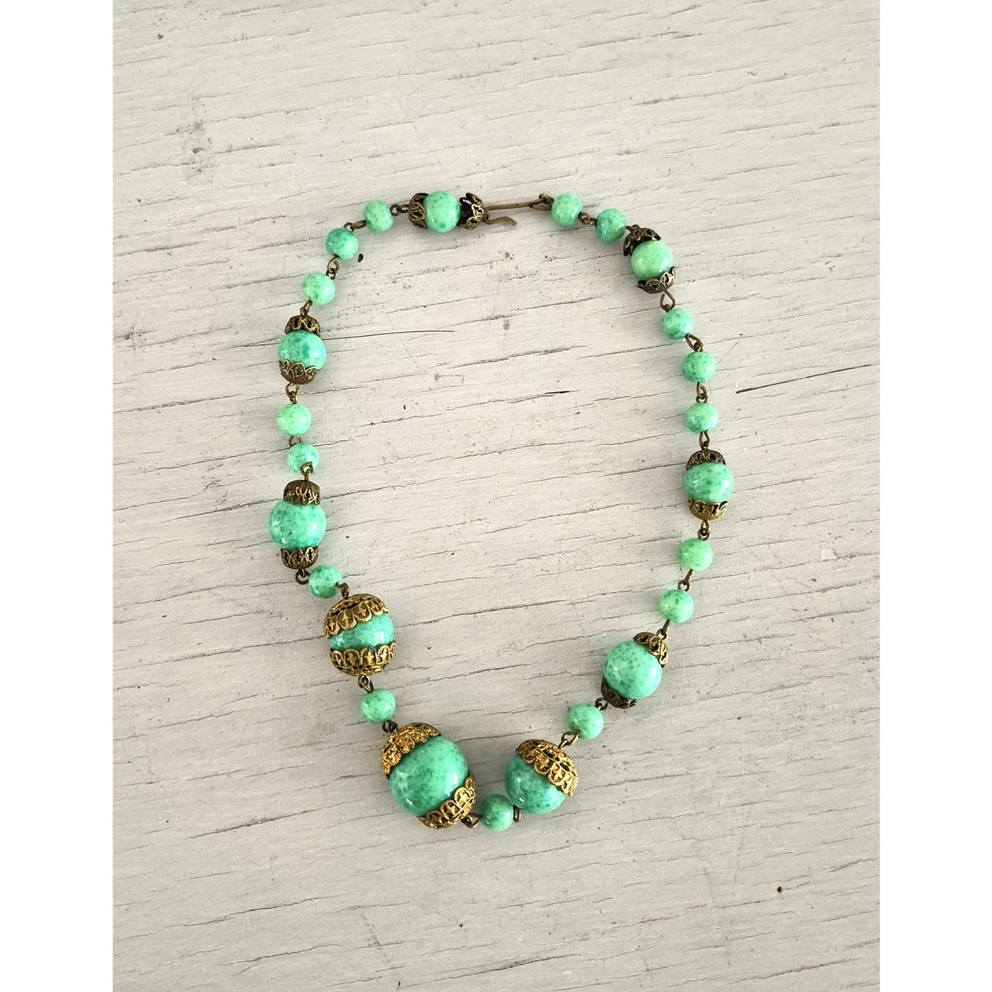 Vintage Art Deco Peking Czech Graduated Glass Bead Choker Necklace