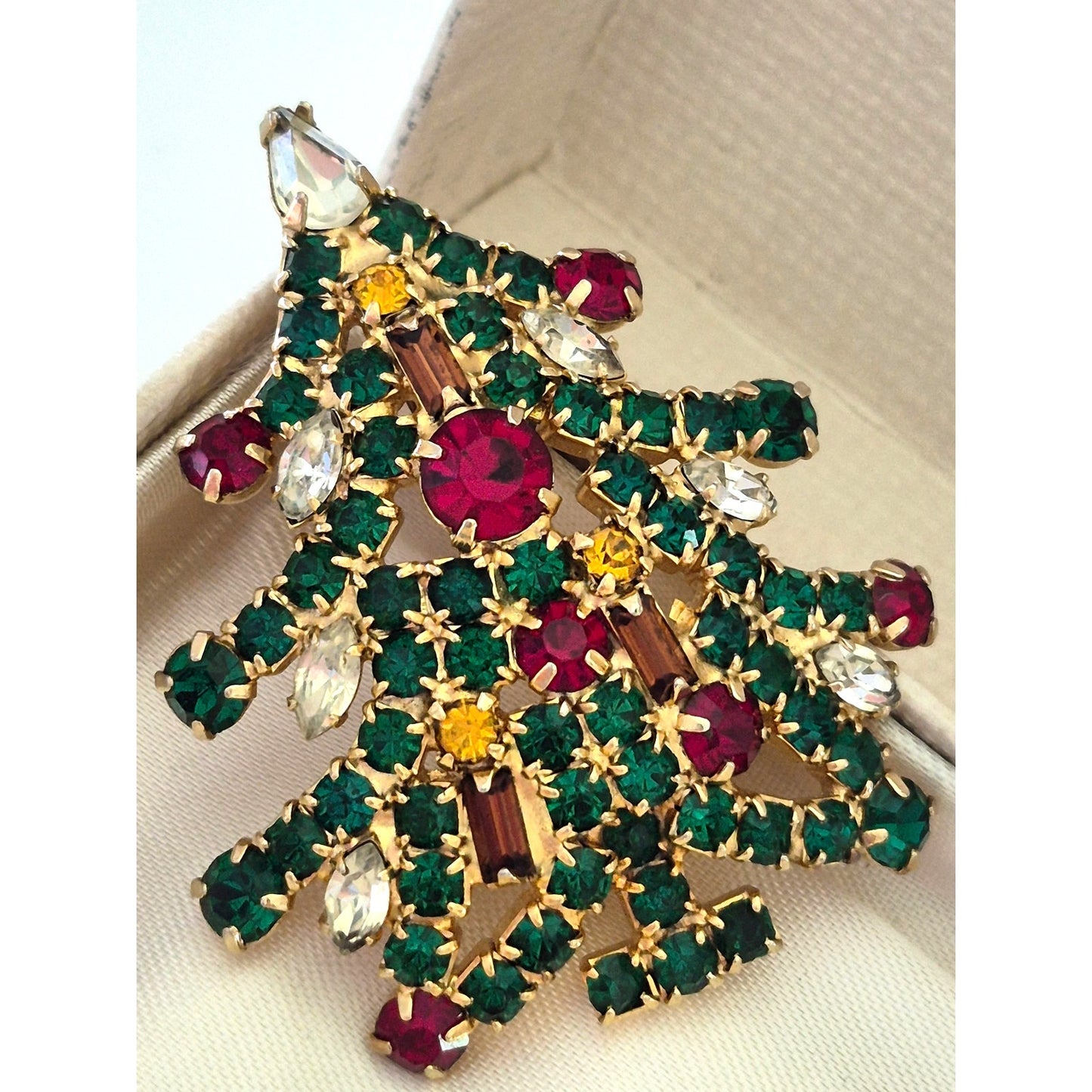 Vintage Christmas Tree Brooch