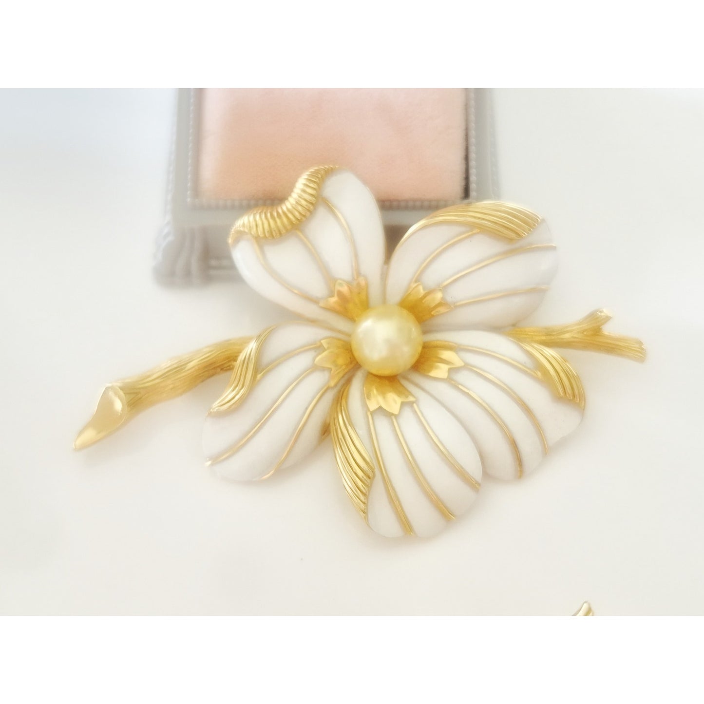Vintage MCM Crown Trifari Designer Dogwood Flower and Brooch Set