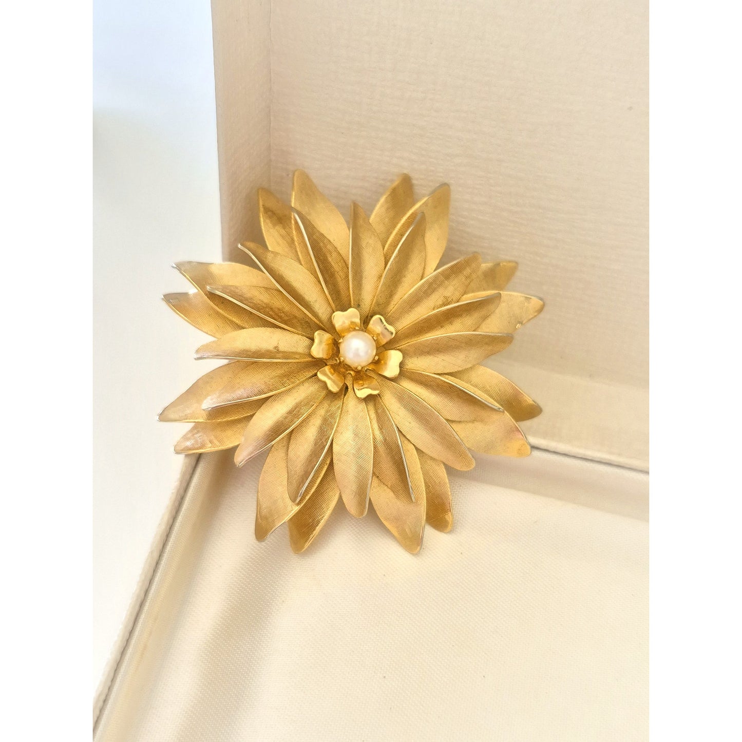 Vintage Gold-tone and Cultured Pearl Flower Brooch