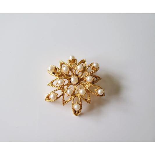 Vintage Gold Tone Faux Pearl Floral Shaped Brooch