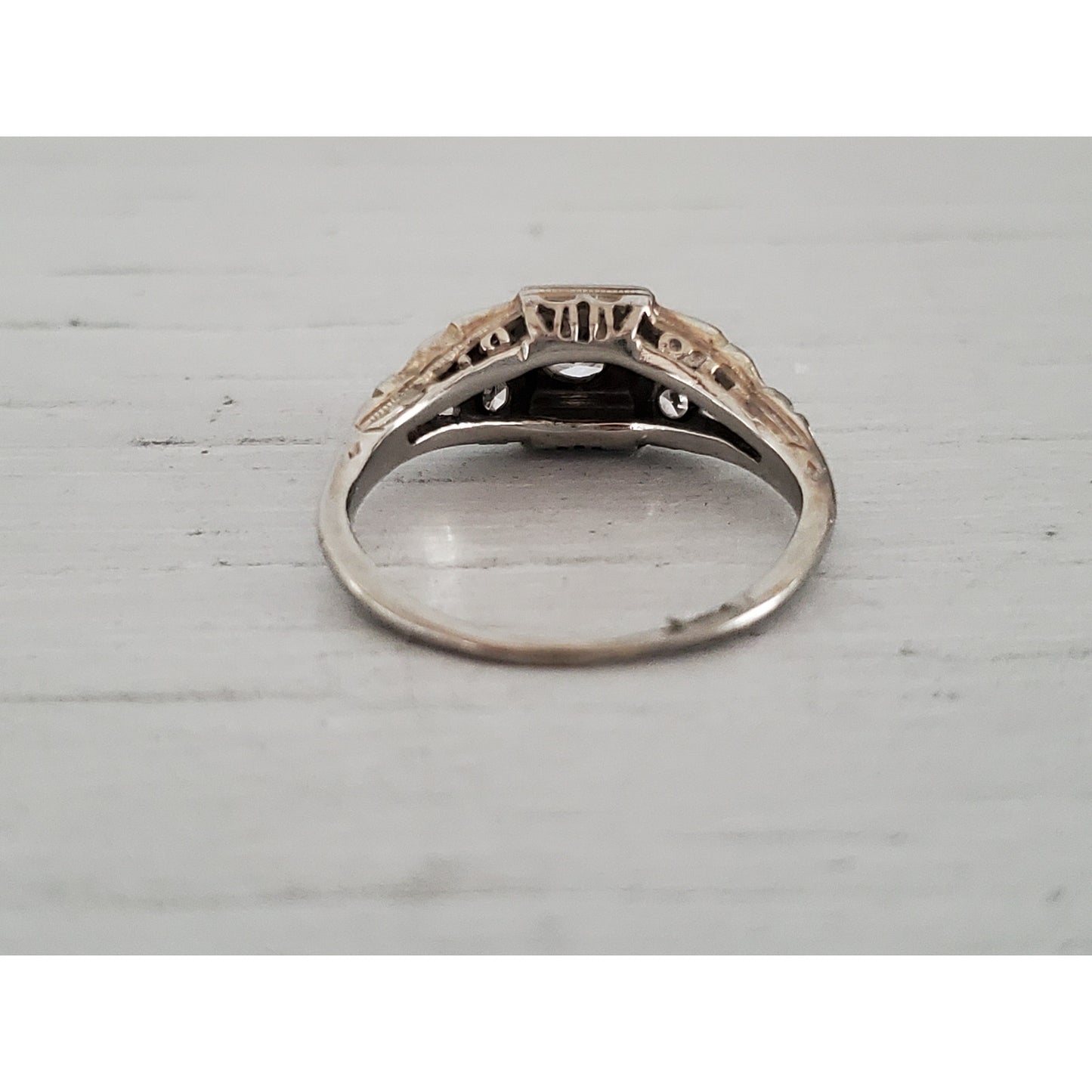 Vintage 1920s Art Deco 14K White Gold Diamond Ring