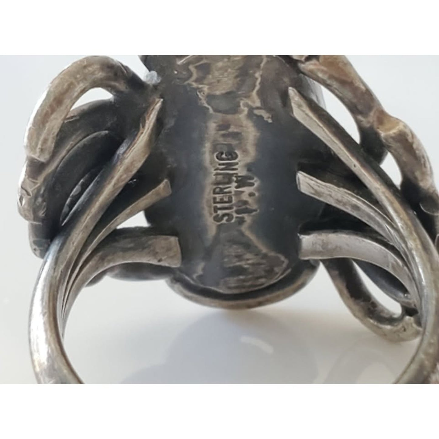 Vintage Southwestern Mother of Pearl Sterling Silver Bypass Ring