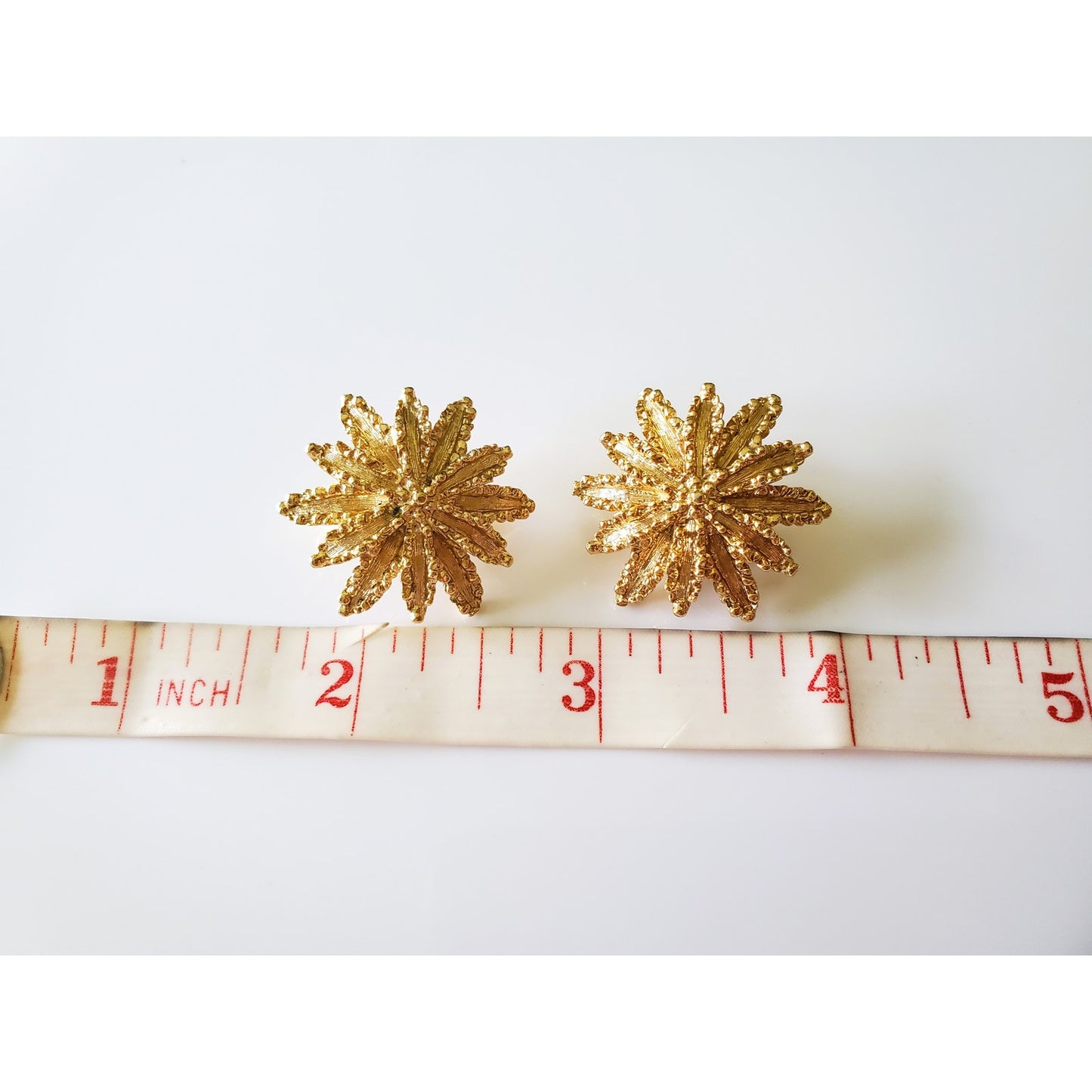 Vintage Avon Starburst Gold Tone Floral Jewelry Set