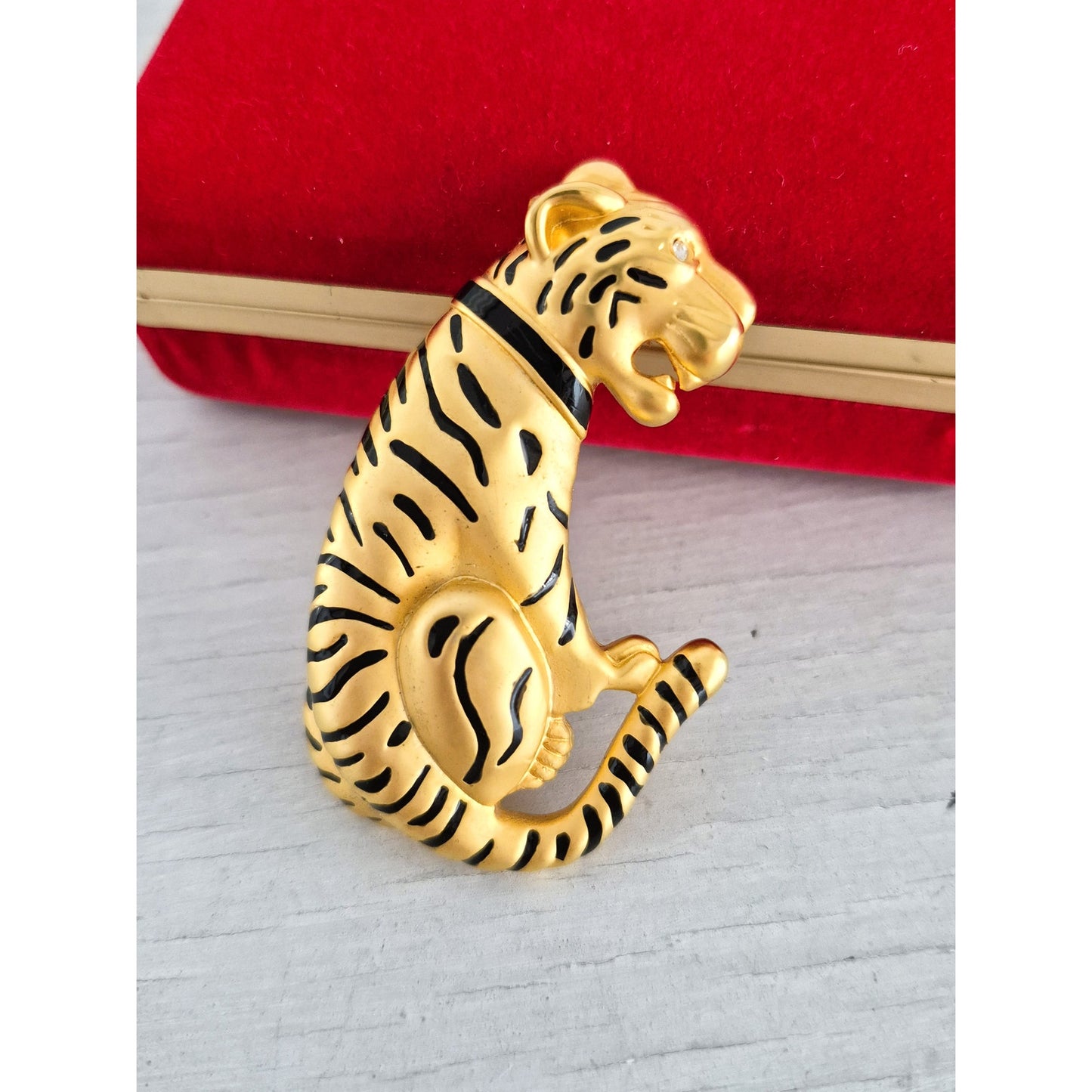 Vintage Gold Tone Tiger Brooch
