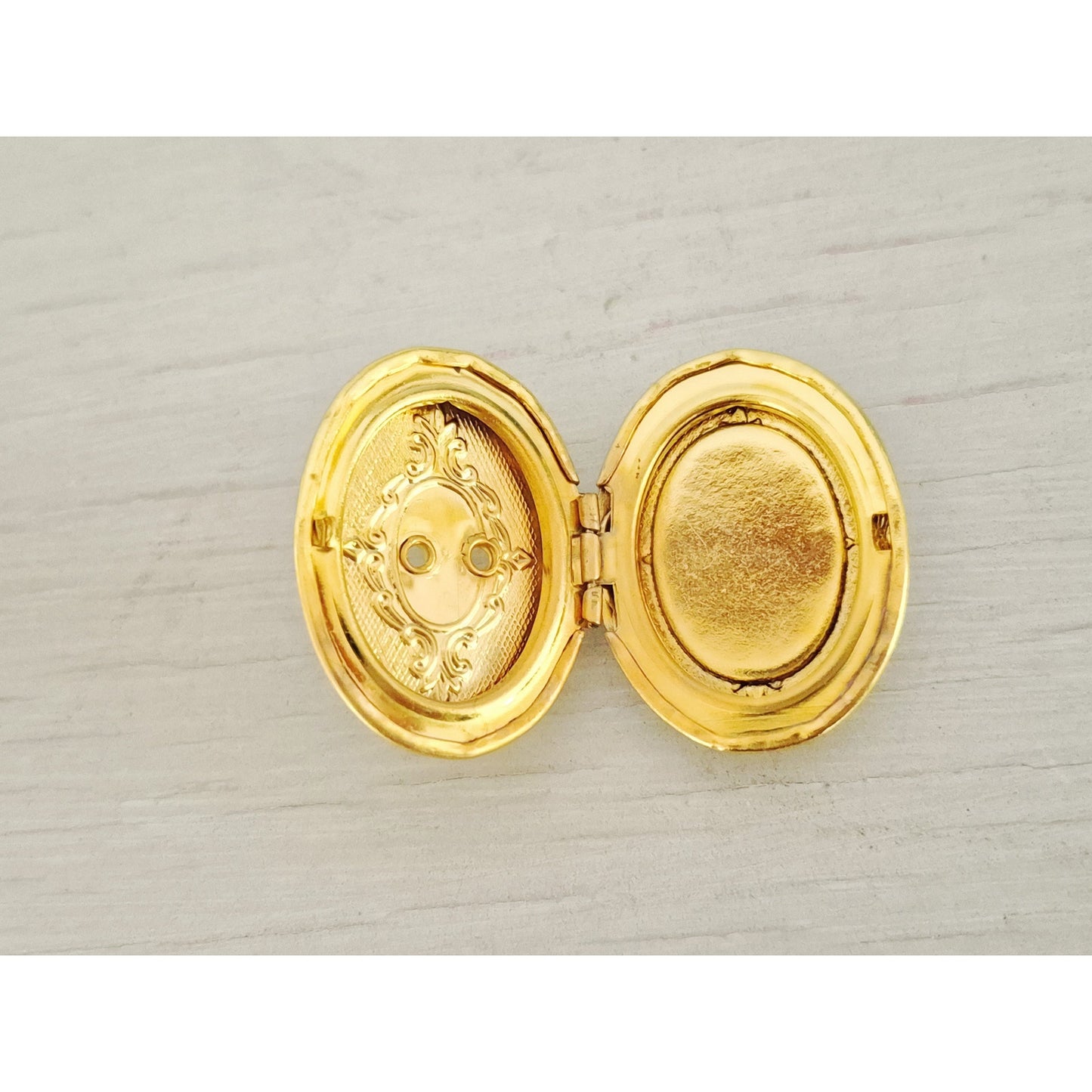 Vintage Victorian Lady Cameo Locket Brooch