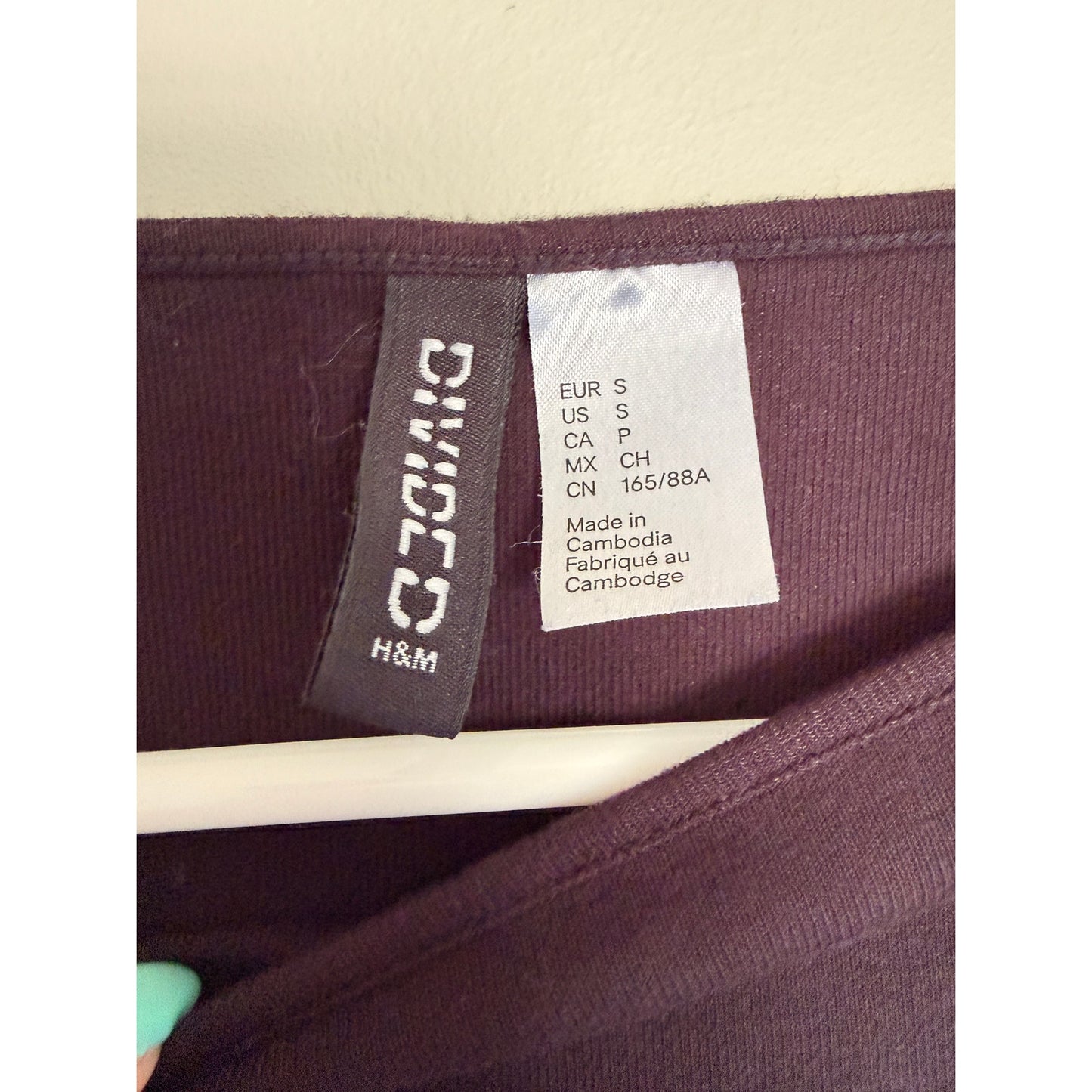 H&M Black Scrunch Top