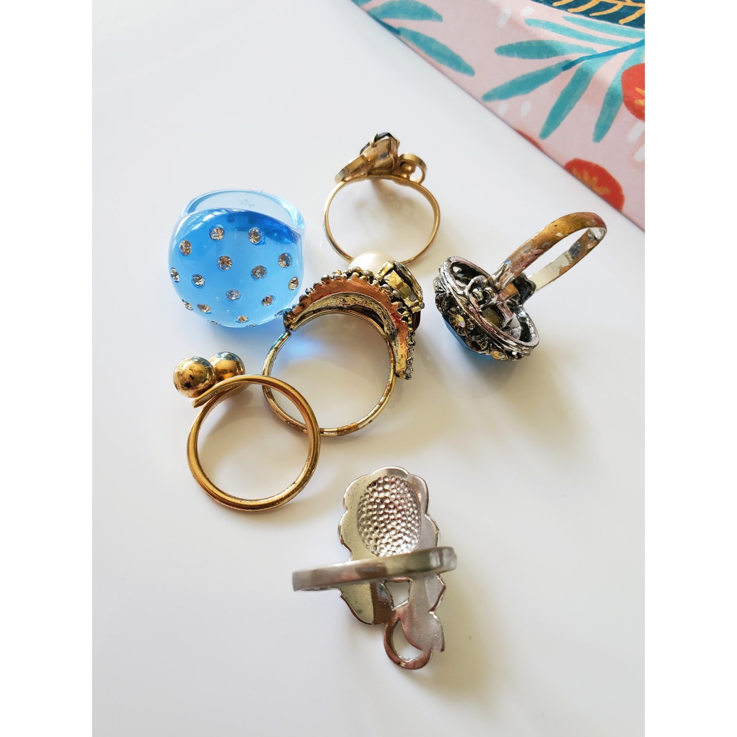 Vintage Lot of Costume Jewelry Rings 1.0