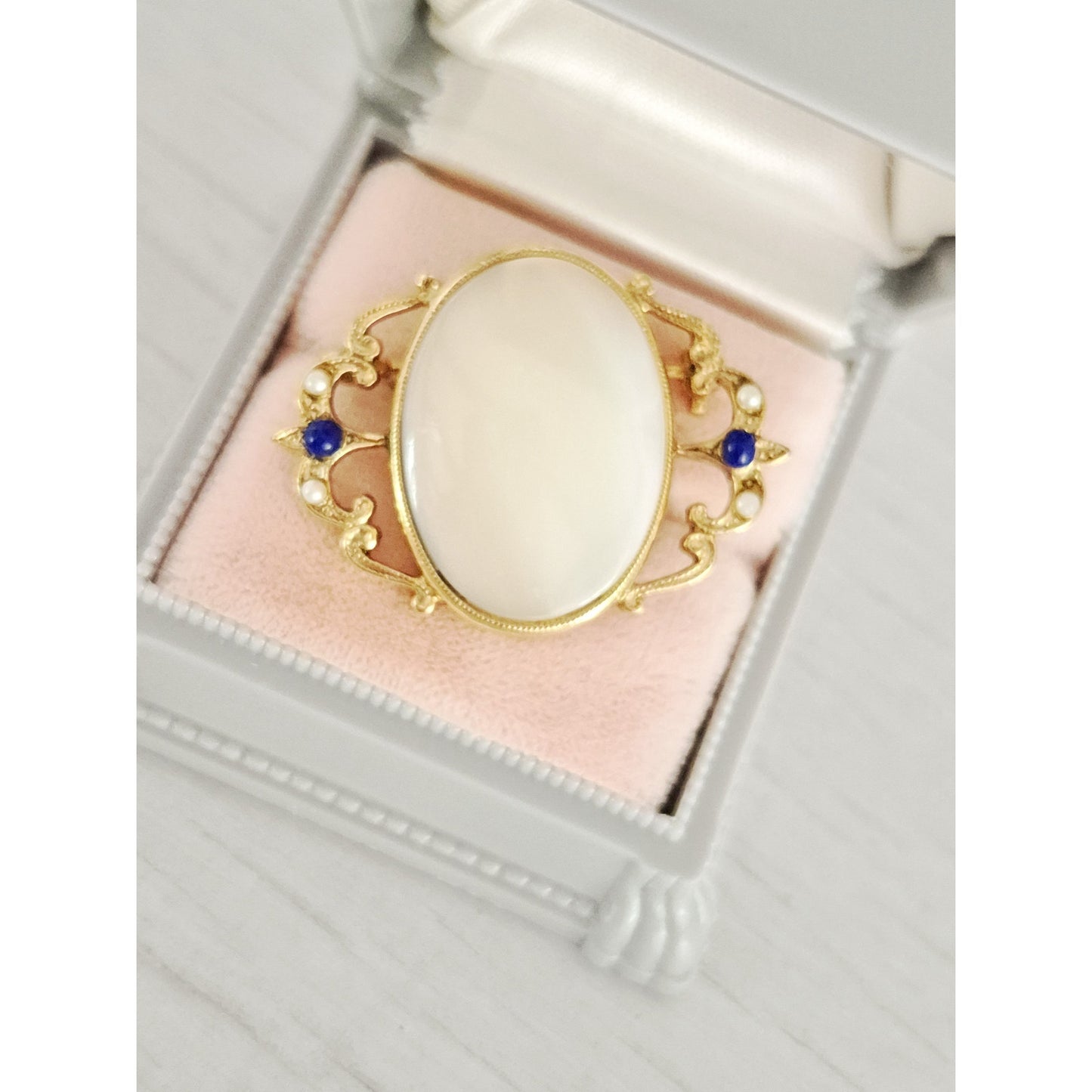 Vintage Mother of Pearl with Faux Pearl Victorian Oval Pin Brooch