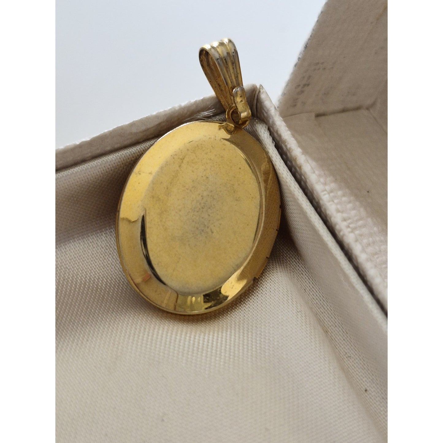 Vintage Porcelain Victorian Locket