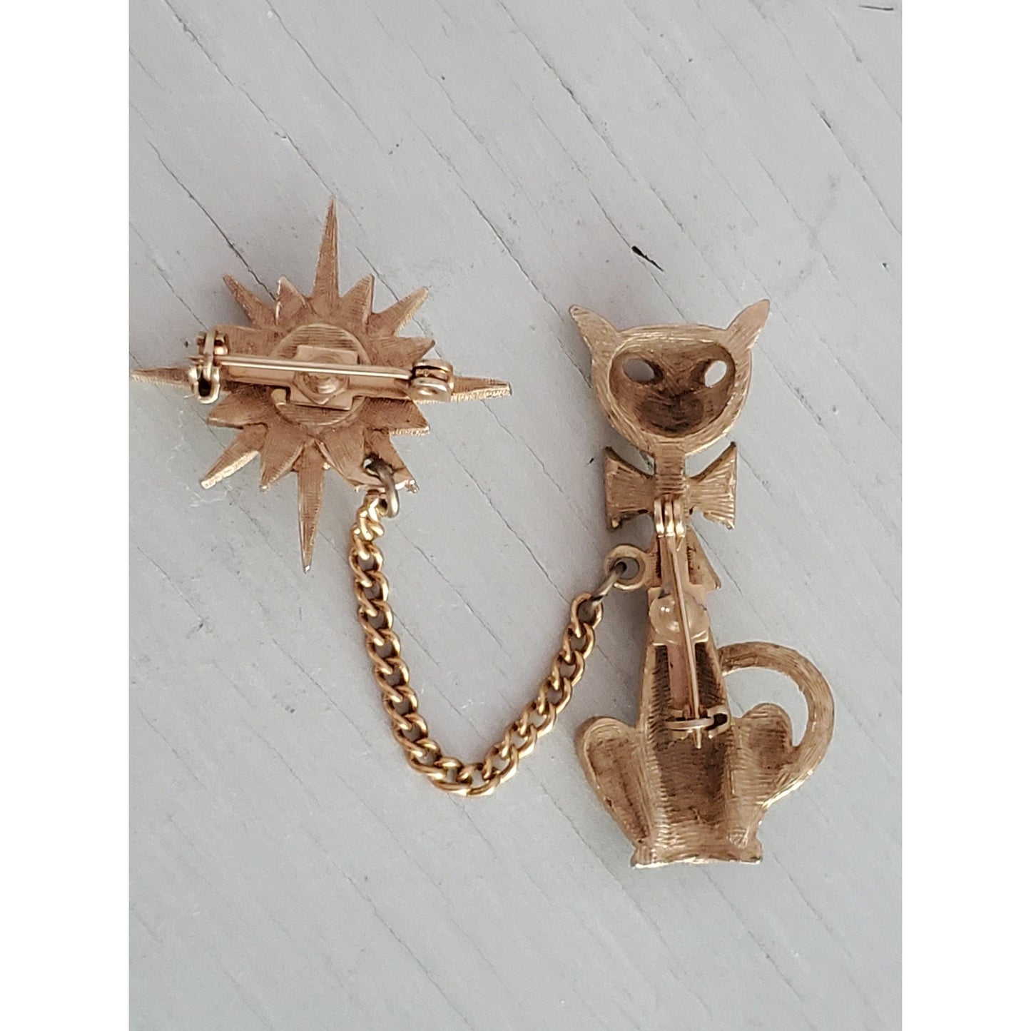 Vintage MCM Cat Star Burst Sweater Chatelaine Brooch Pin