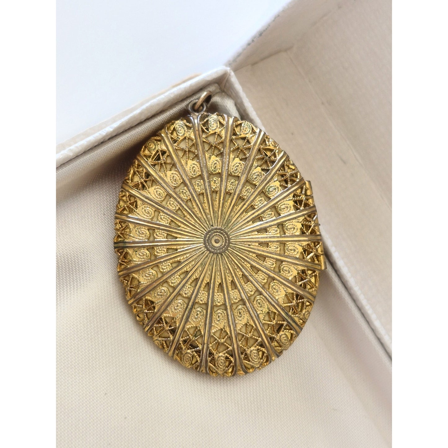 Antique Gold Tone Filigree Guilloche Enamel Photo Locket Pendant