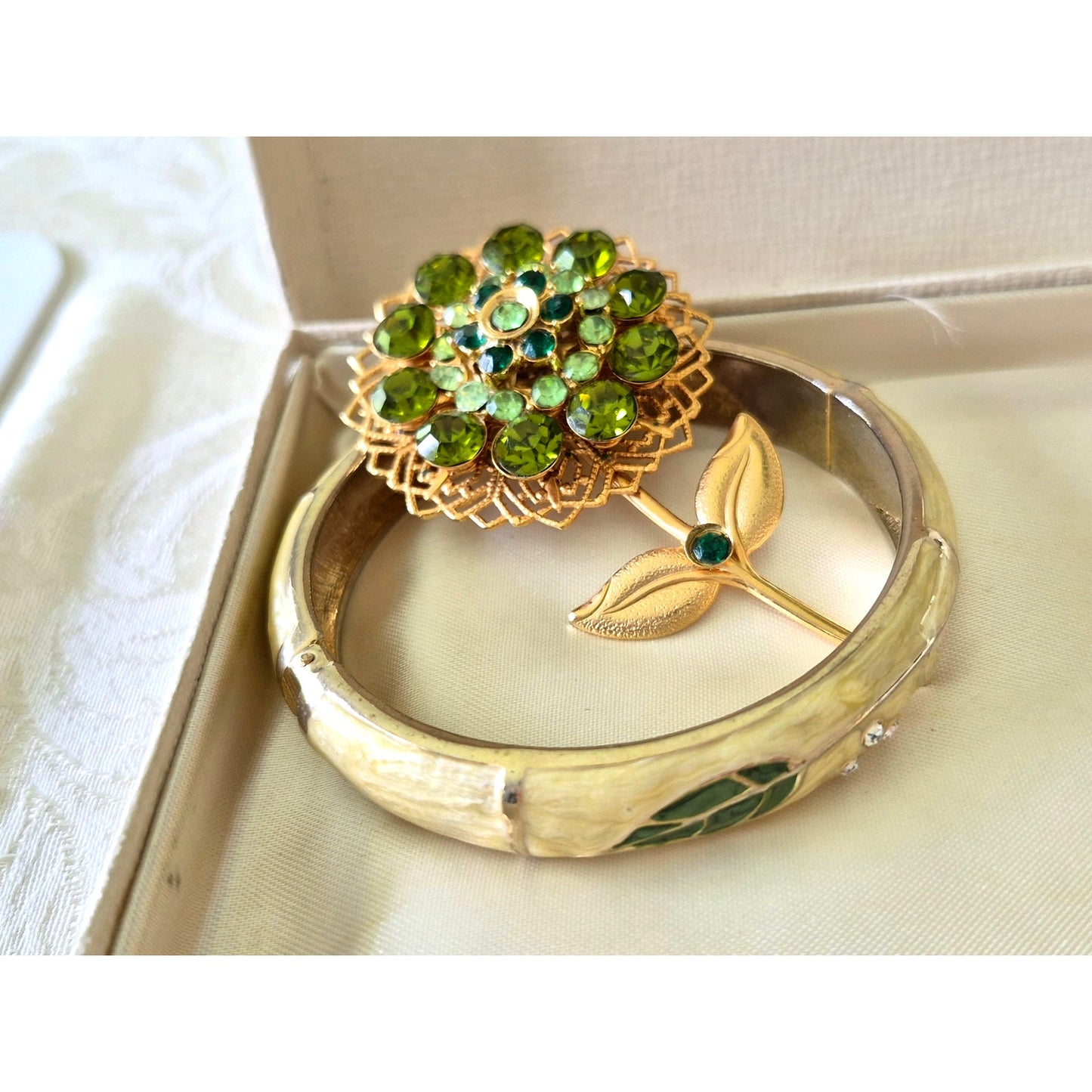 Vintage Green Rhinestone Floral Brooch with Bracelet Set