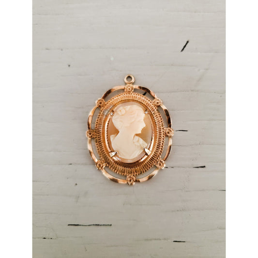 Vintage Cameo Gold Tone Pendant