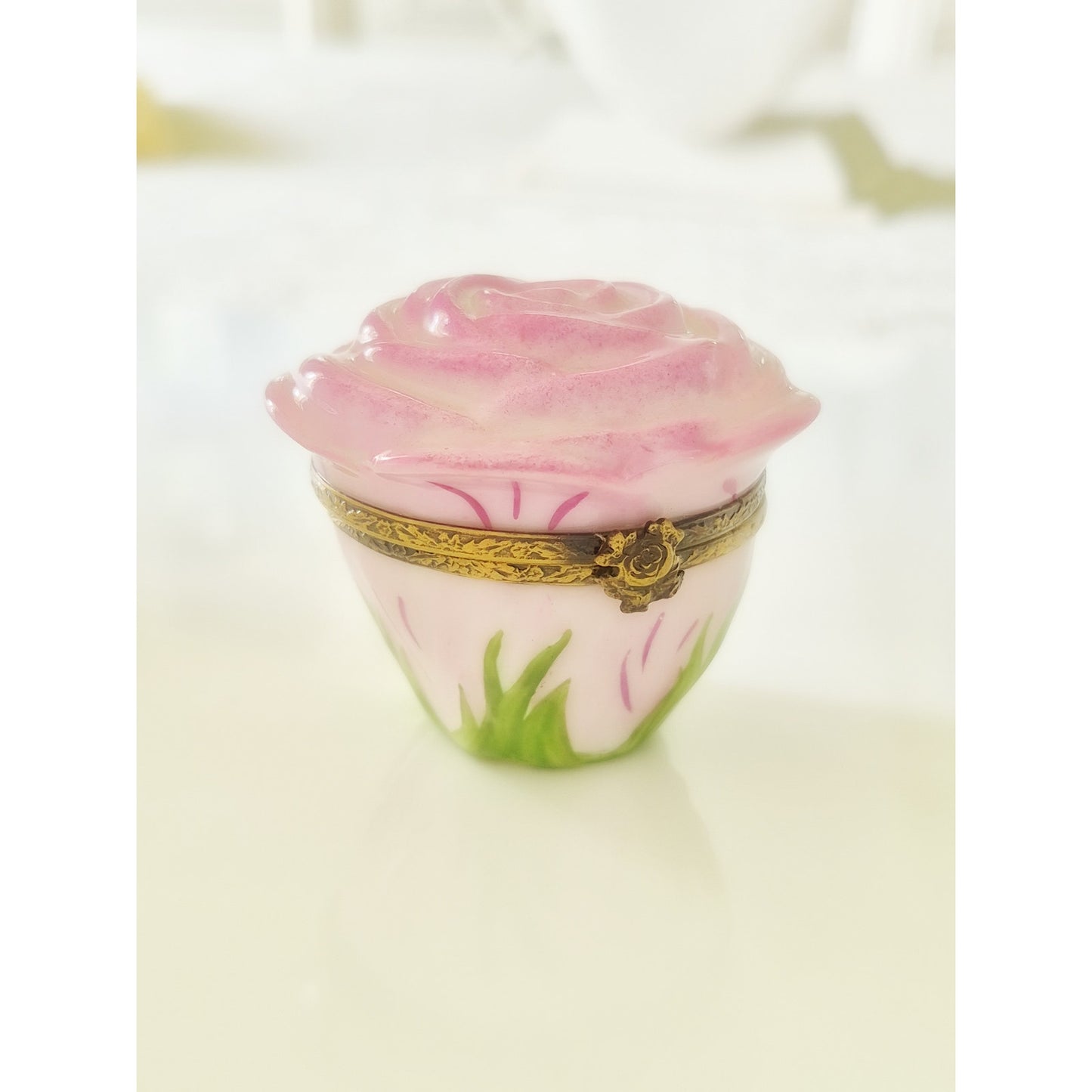 Vintage Rare Pink Rose Bud Peint Main Limoges France Trinket Box