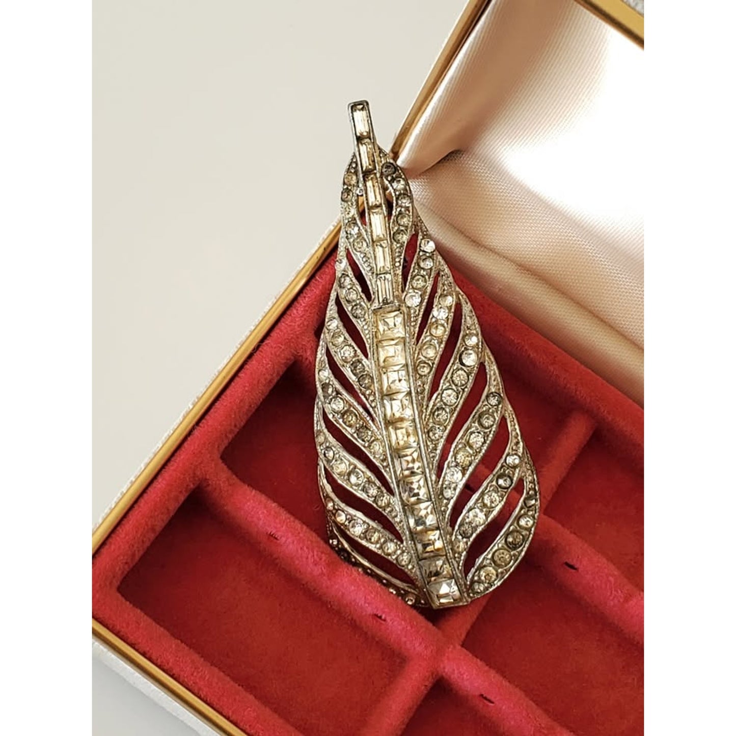 Vintage Art Deco Large Rhinestone Feather Brooch
