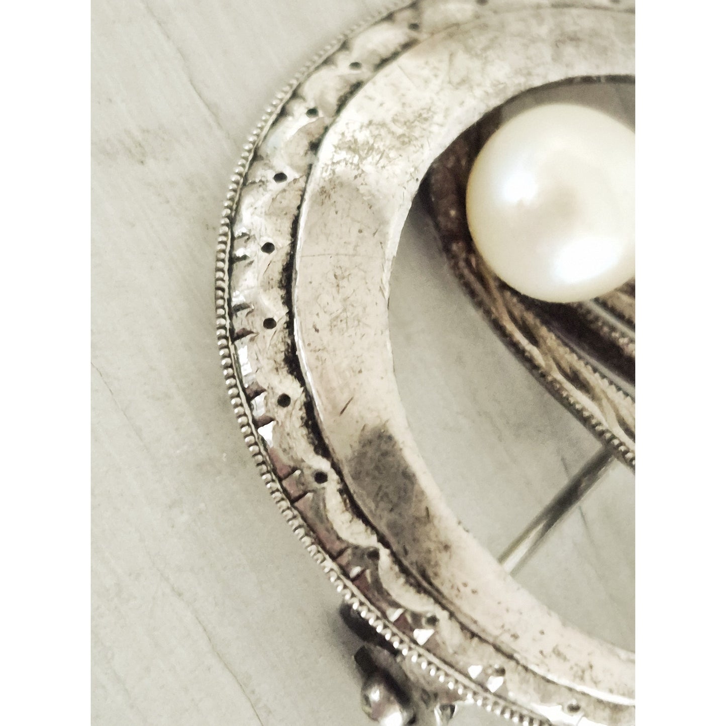 Vintage Round Etched Cultured Pearl Brooch