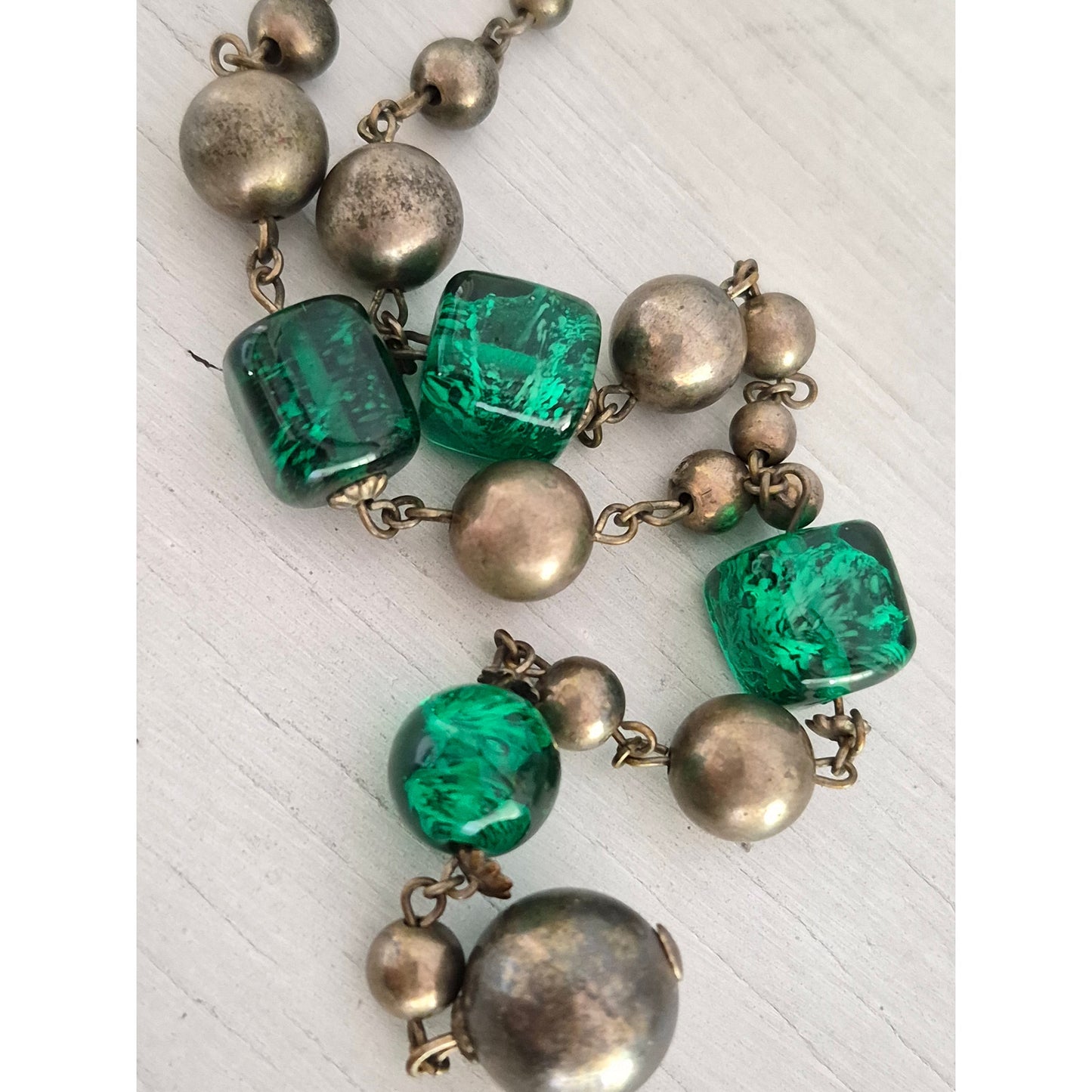 Vintage Green Glass and Silver Pearl Lariat Necklace