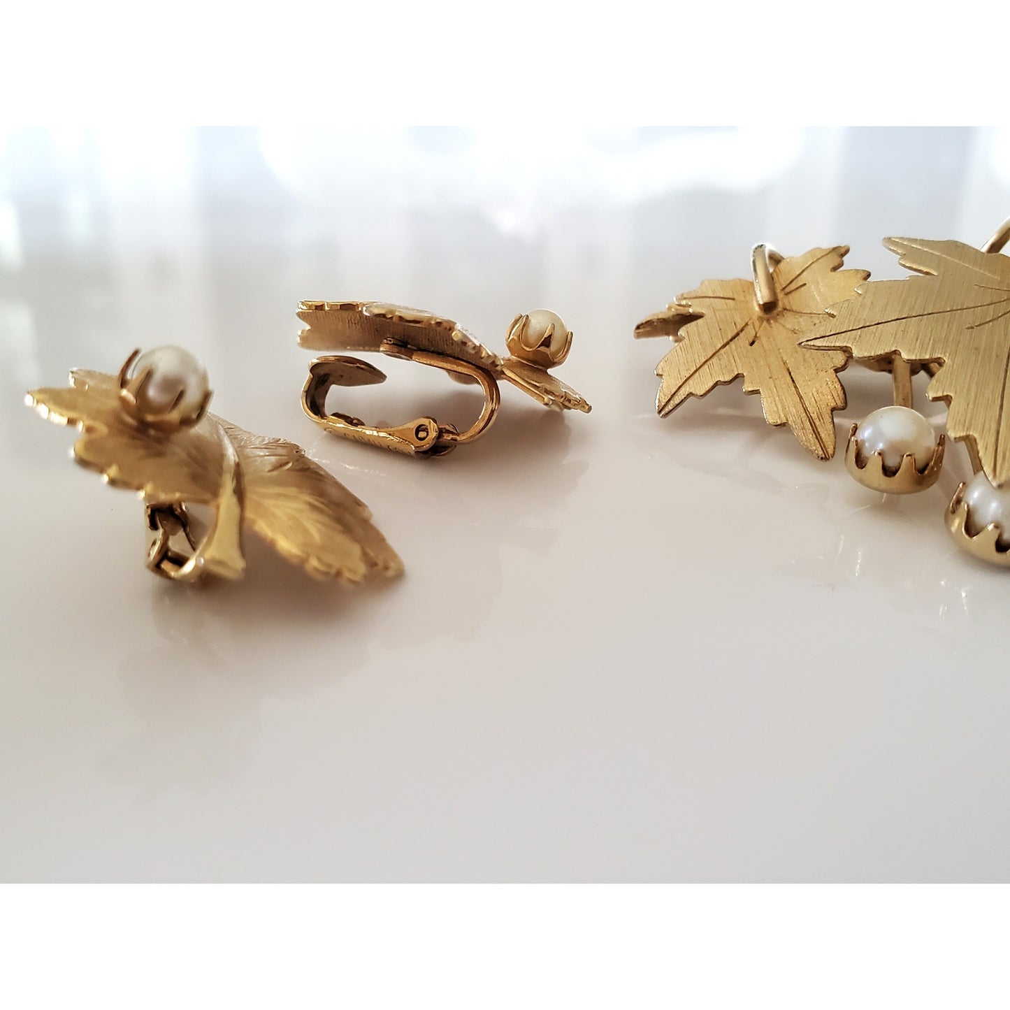 Vintage Sarah Coventry Maple Leaf Faux Pearl Earrings Brooch Set