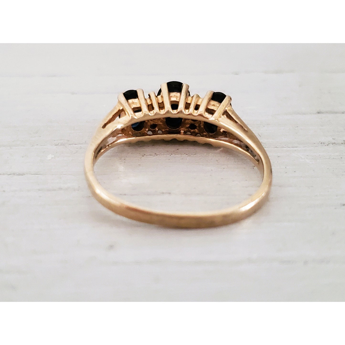 Vintage 10K Gold Sapphire and Diamond Ring